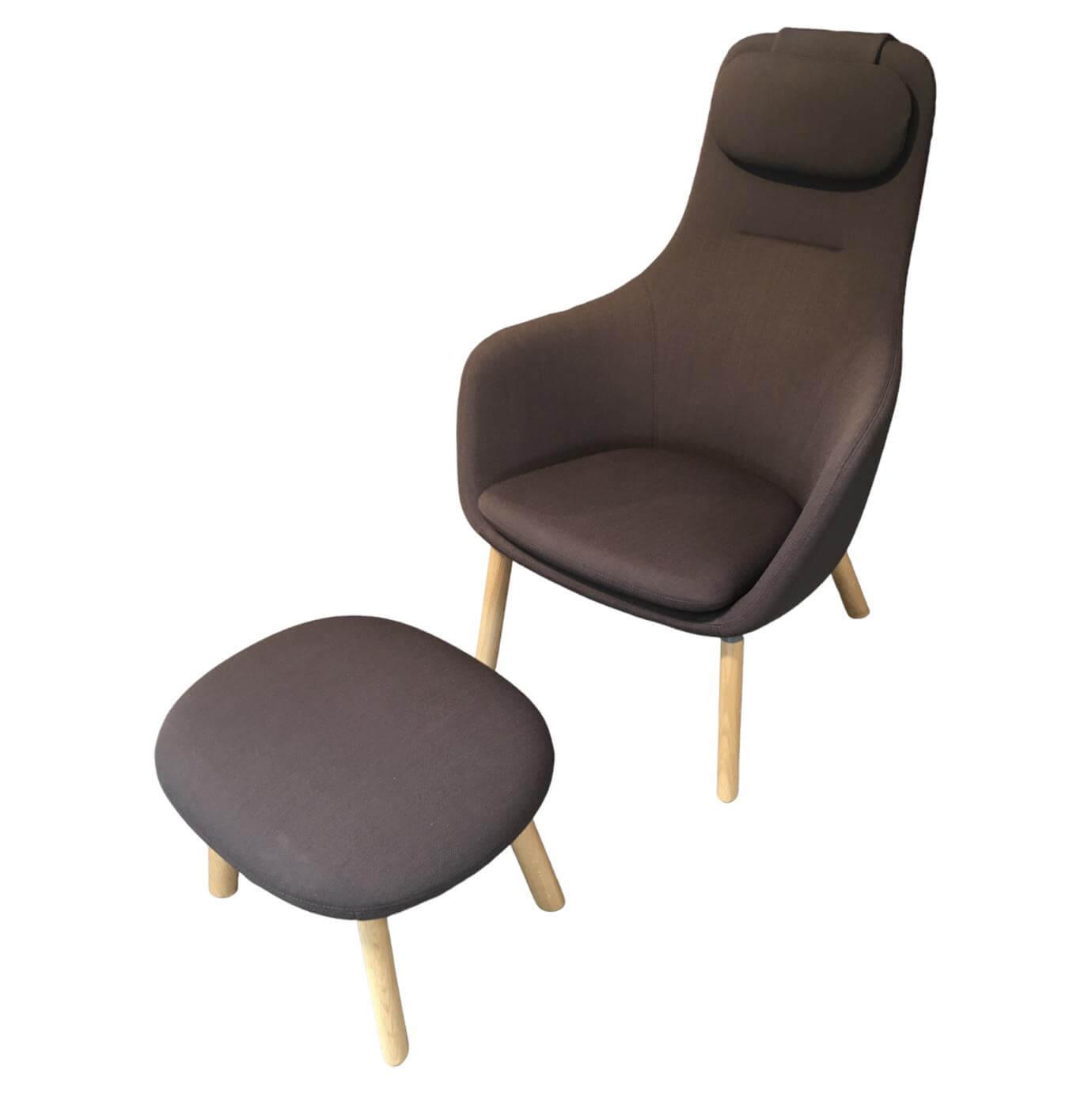 Sessel Hal Lounge Chair Stoff F60 Moorbraun Füße Eiche mit Ottoman