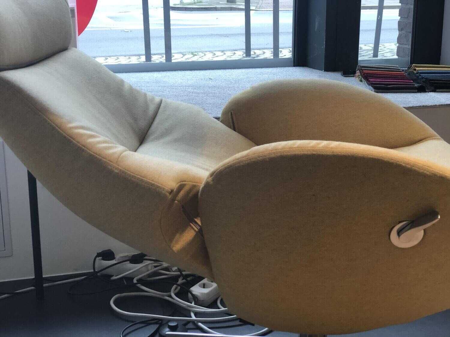 Conform - Sessel Globe C-Chair Stoff Sheford 1383-17 Mustard - 5
