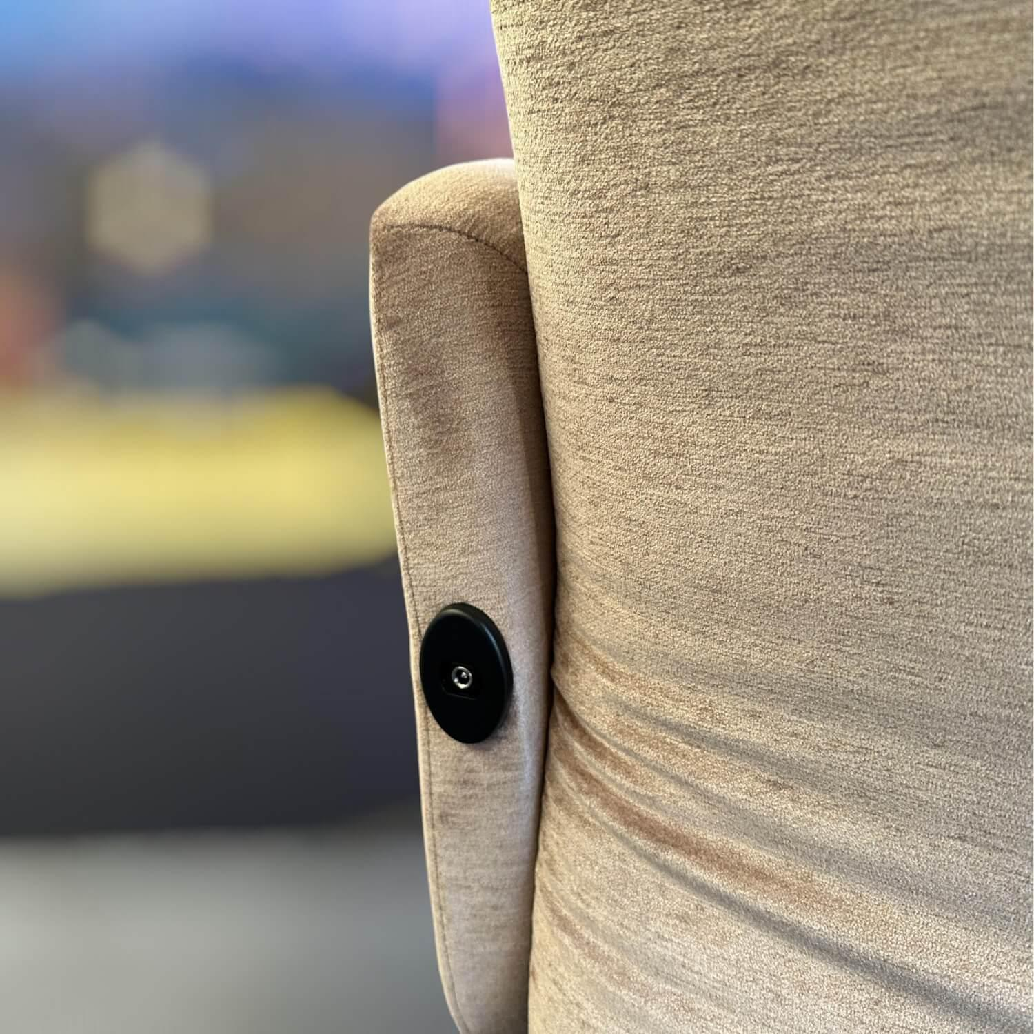 Bielefelder Werkstätten - Funktionssessel Charly Stoff DAVE JA6169-061 Beige Fuß Metall Schwarz Mit Motorischer Verstellung - 3