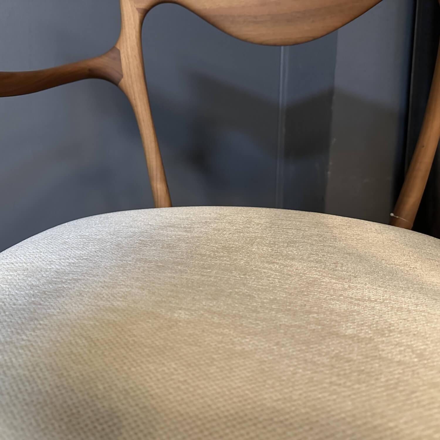 Cecotti - Sessel Hypnos Sitzfläche Stoff Beige Creme Gestell Amerikanischer Nussbaum Massiv - 8