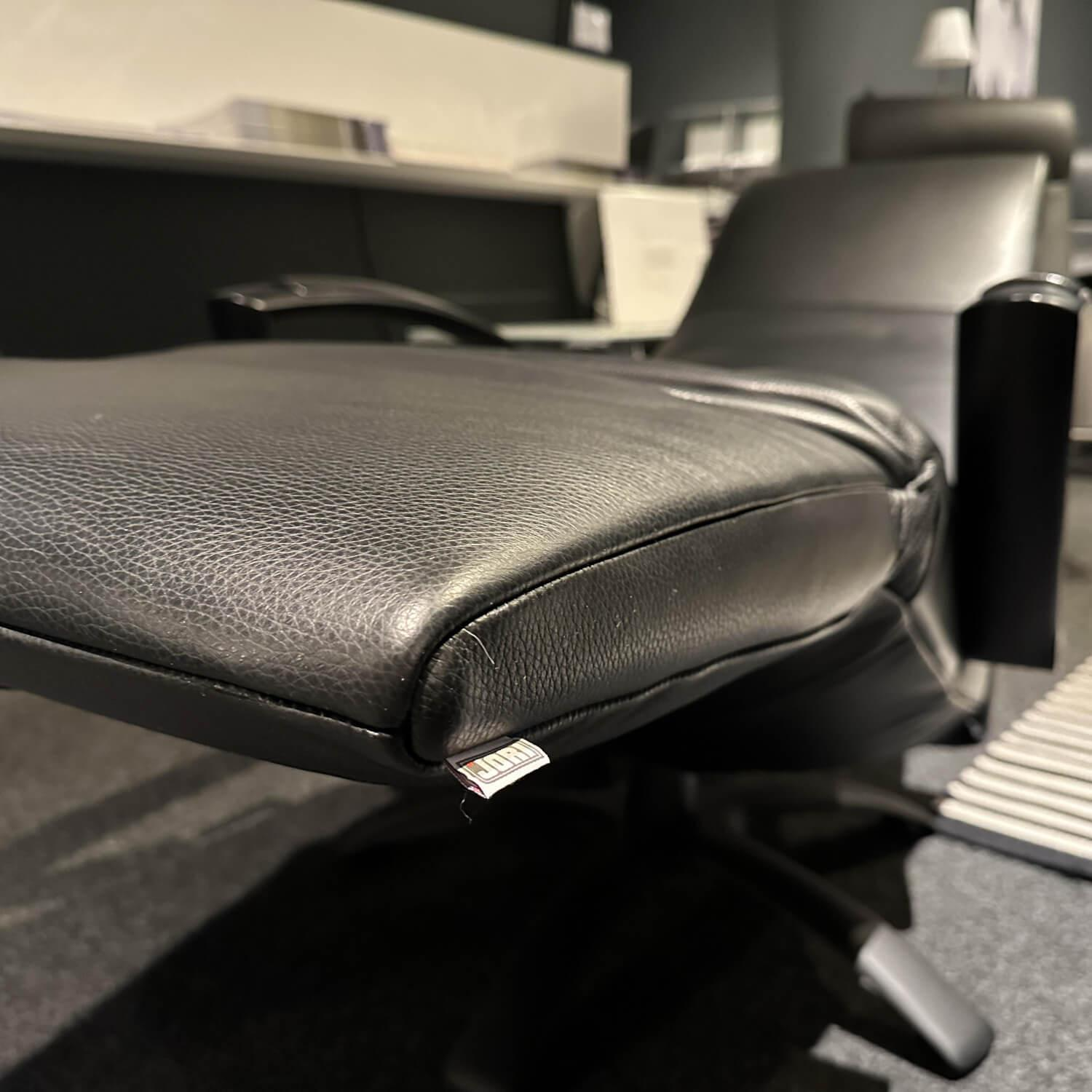 Jori - Relaxsessel Brainbuilder Multi Move Leder Celia Nero Schwarz Fuß Ellipse Schwarz - 3