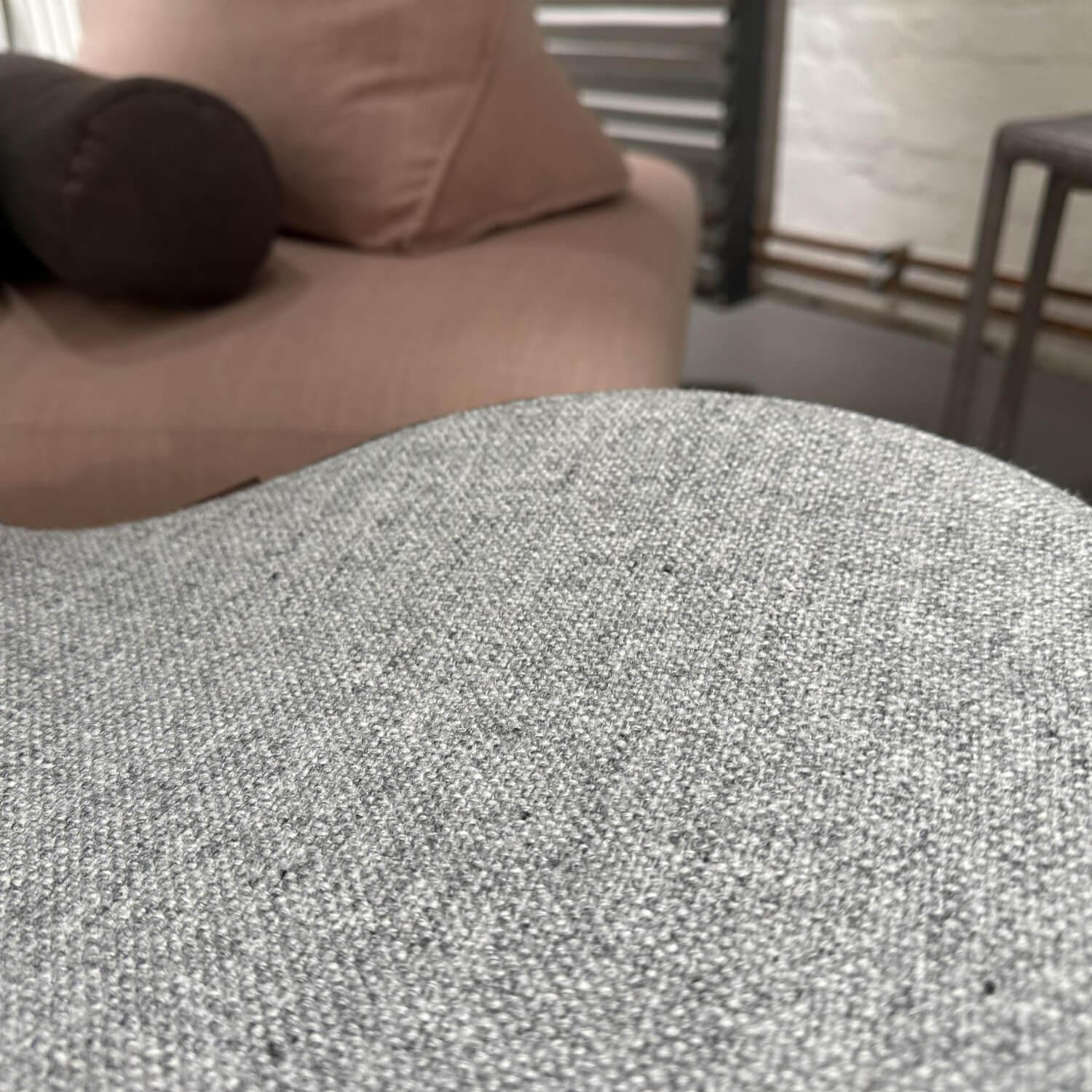 Fritz Hansen - Chair Die Serie 7 Fabric Hallingdal Grey 130 Back Ash Black Frame Metal 3107 Black Powder-coated - 4