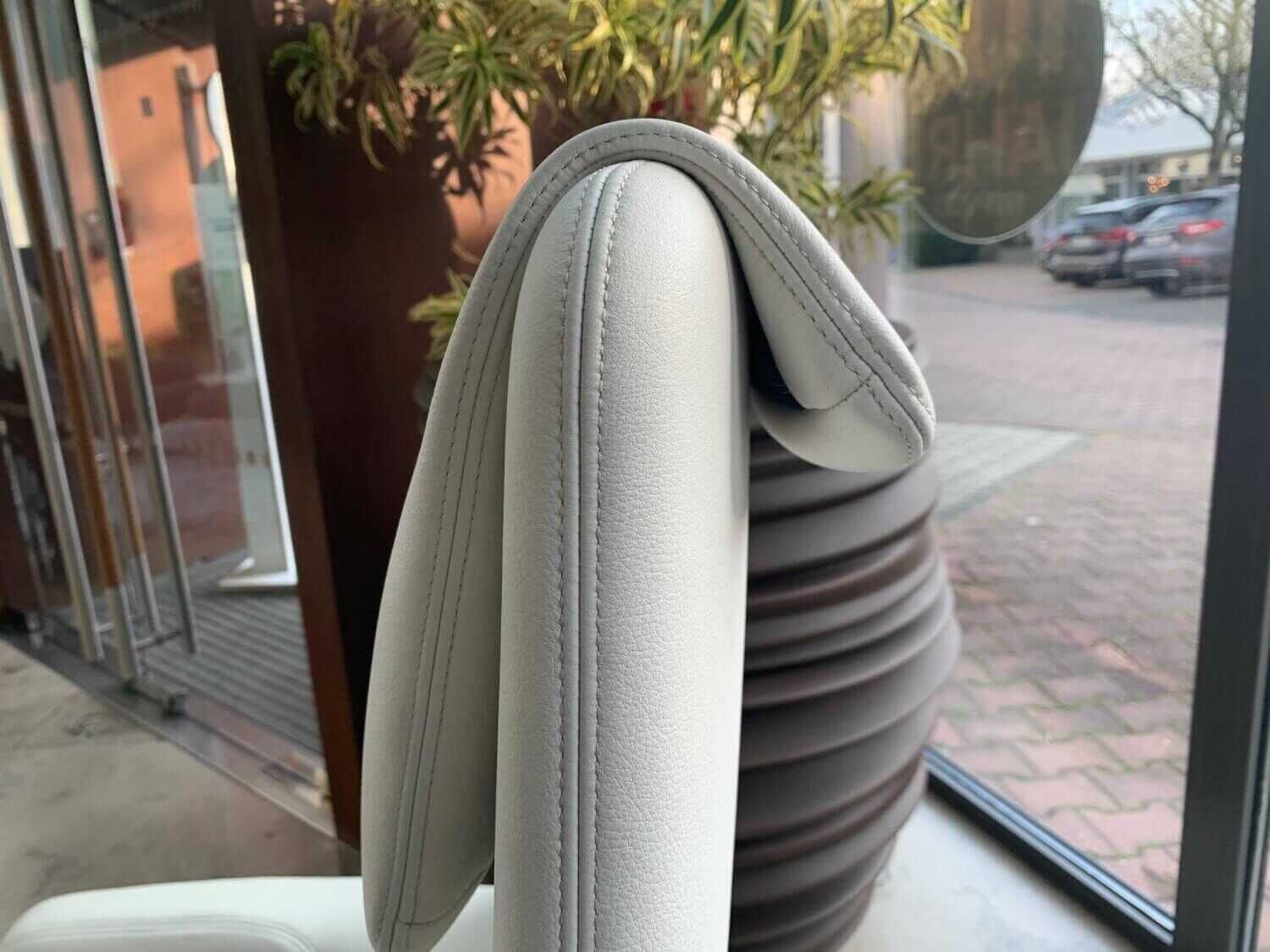 vitra-grand-repos-sessel-grand-repos-leder-premium-doppelstich-snow-gestell-poliert-mit-panchina-fefe4972abc1oTVdOPHvF6jj0 Vitra - Sessel Repos Leder Premium Doppelstich Snow Gestell Poliert mit Panchina - 5