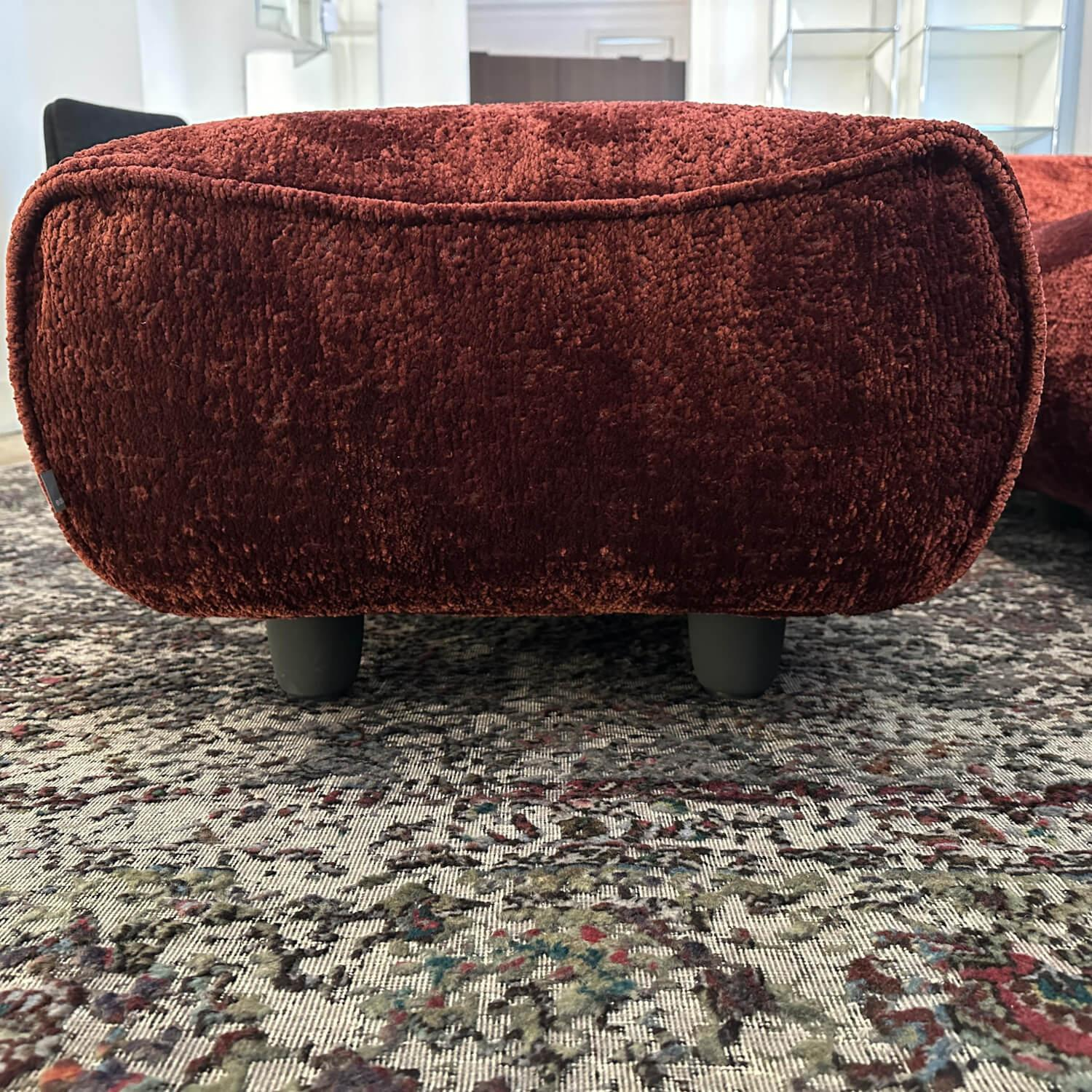 Edra - Sofa Grand Soffice Stoff 8214 57 Soft Nest Rot Polsterung Gellyfoam Und Daune Inklusive Hocker - 3