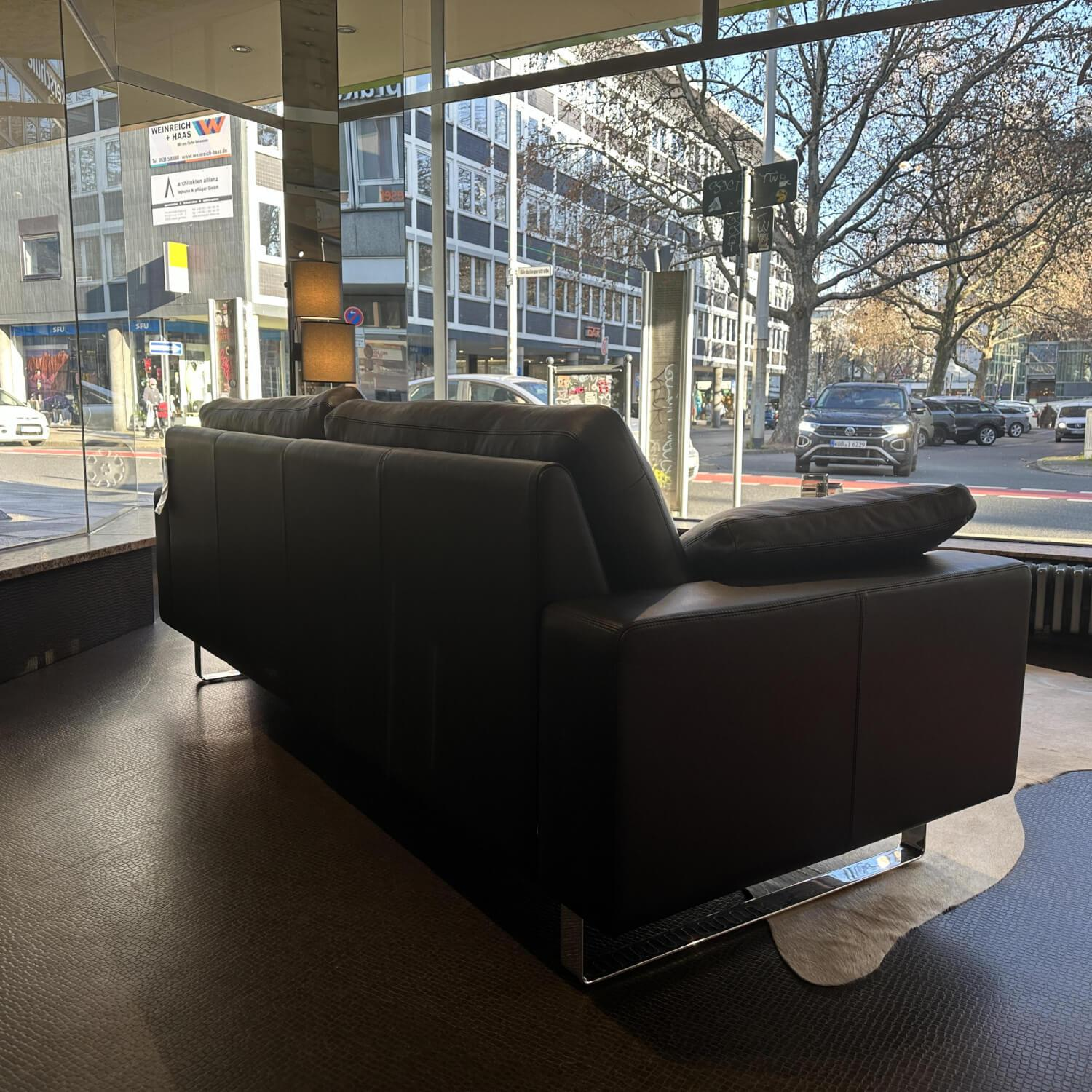 COR - Sofa Conseta Leder 286 Schwarz Metallkufe Verchromt Inklusive Armlehnkissen - 6