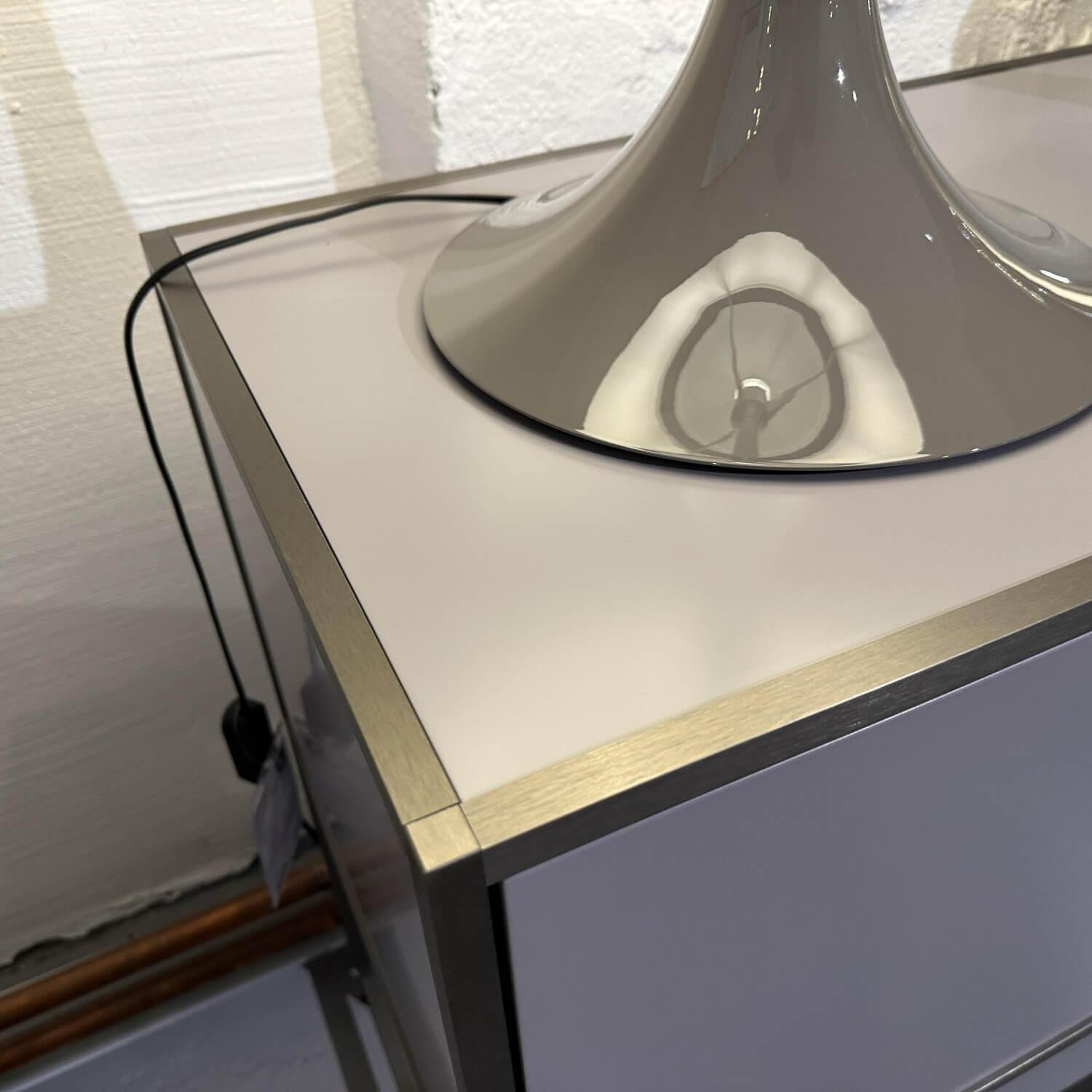 Ligne Roset - Konsole Dita Korpus Holz Lack Gris Platine Grau Gestell Metall Bronzeeloxiert - 2