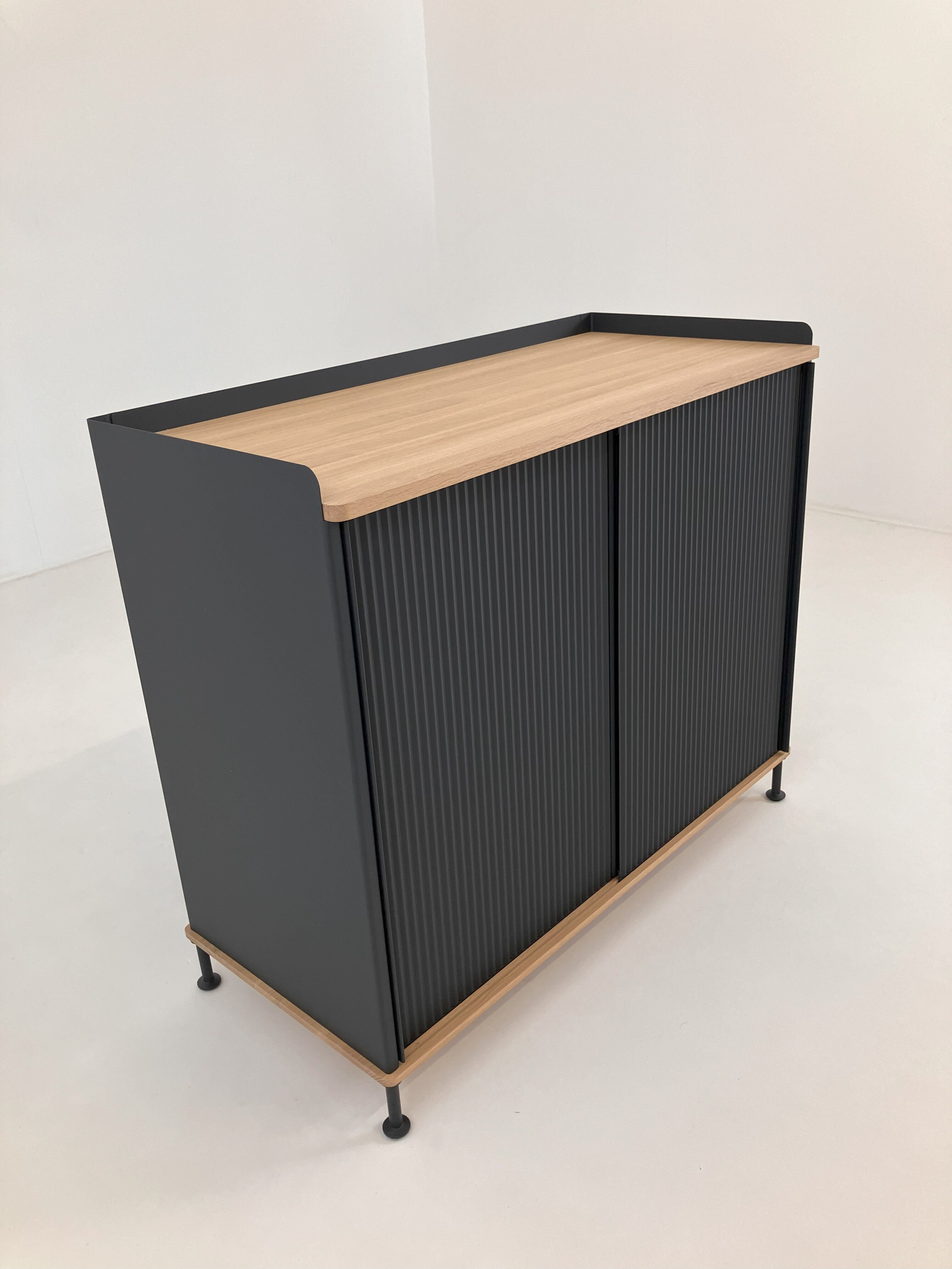Muuto - Sideboard Enfold Platte Eiche Geölt Korpus Stahl Schwarz Pulverbeschichtet - 4