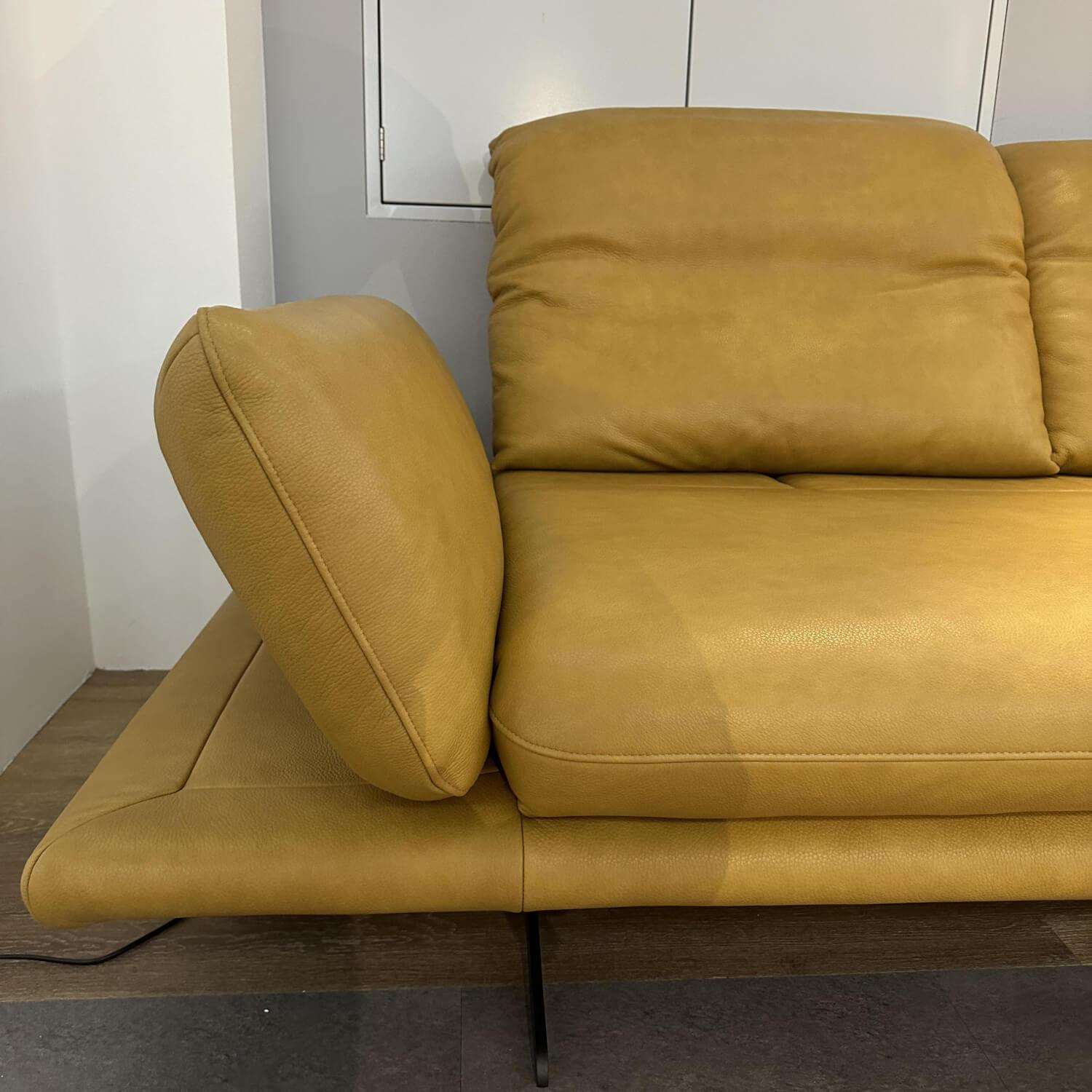 W. Schillig - Ecksofa Sohoo Bezug Leder Z75/52 Kurkuma Gelb Metallkufe FT9 Schwarz Mit Sitztiefenverstellung - 4