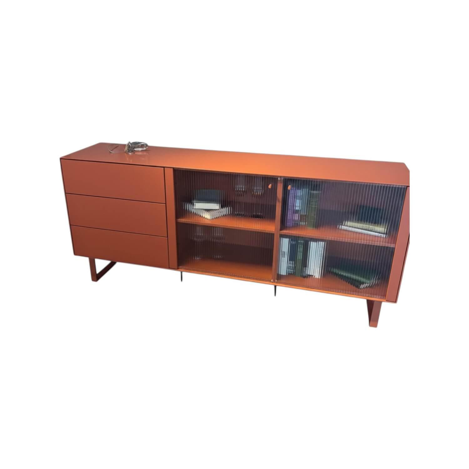 Raum.Freunde - Sideboard Henri Lack Ant Red Rot Orange Füße Metall - 1
