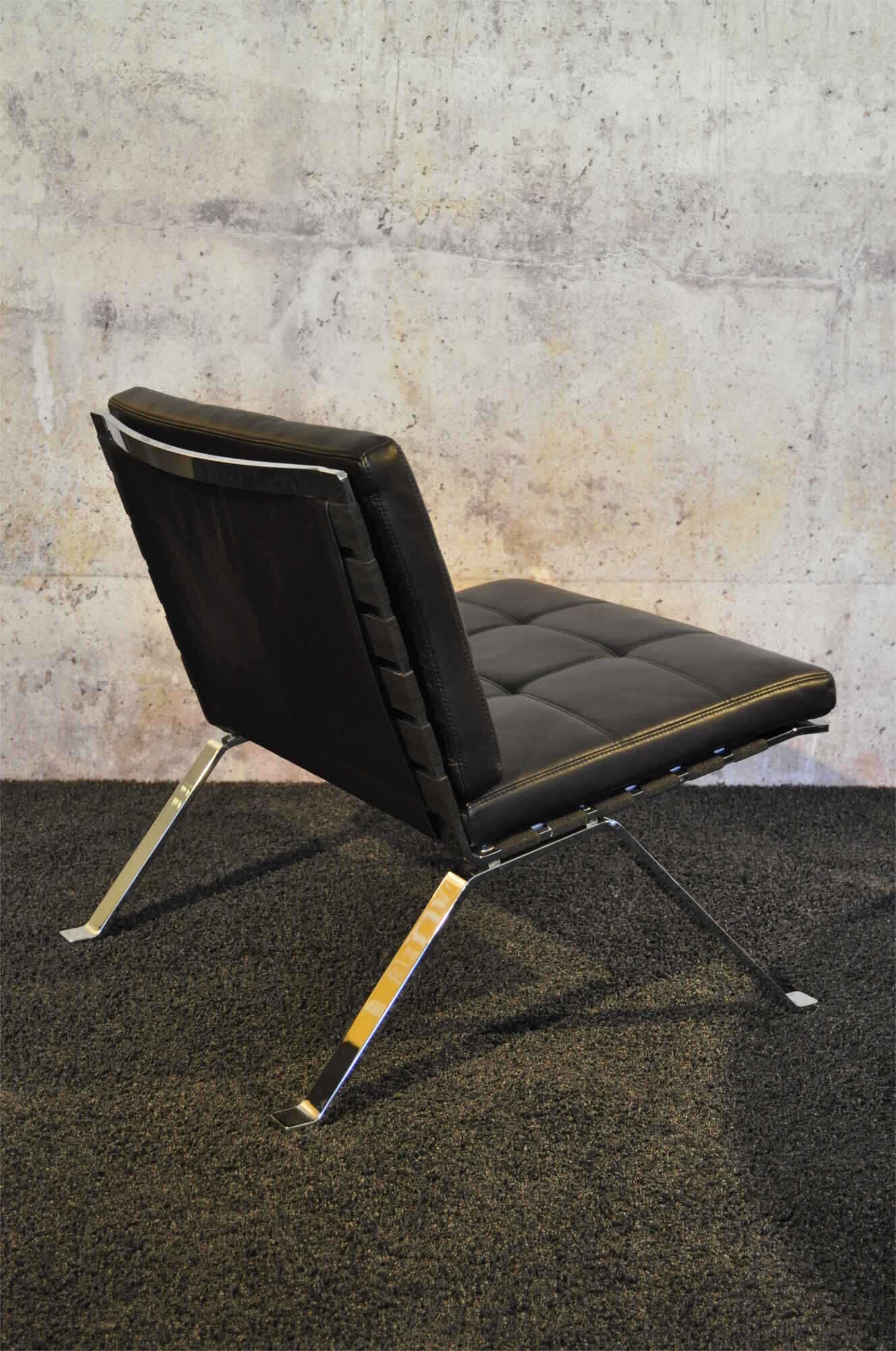 03-11-17-Lounge-Chair-schwarz-Braum-Frankfrut-3 Girsberger - Sessel Lounge Chair 1600 - 4