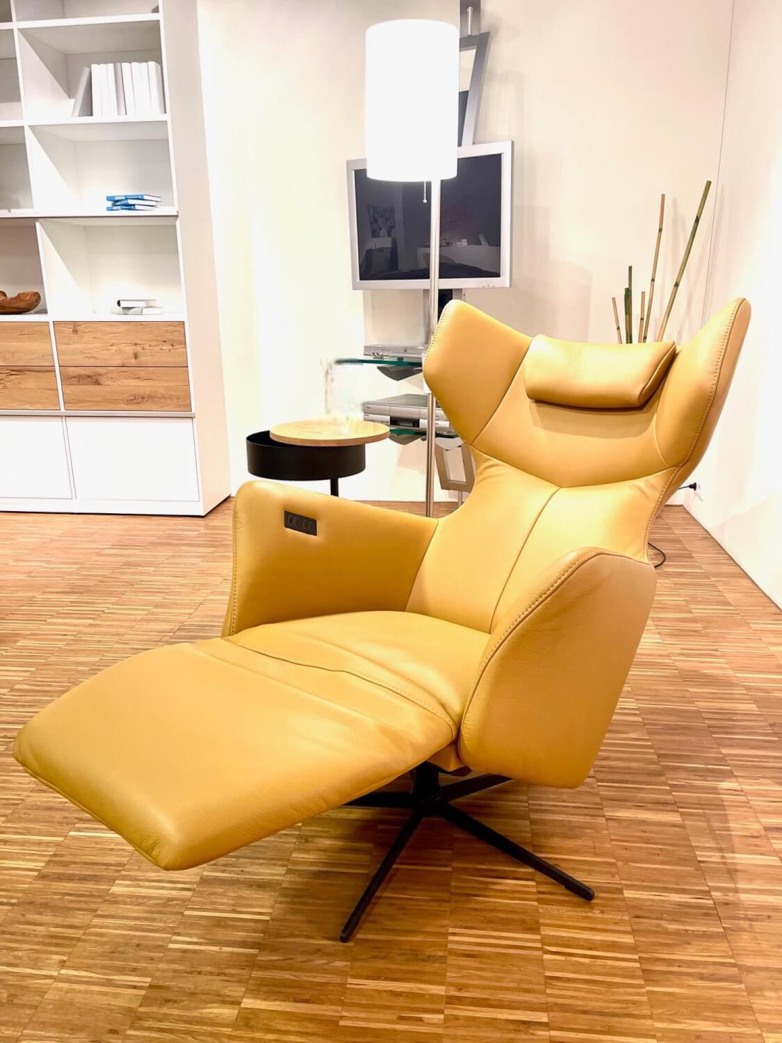 Contur - Relaxsessel Noto Medium Semianilinleder Kurkuma Gelb Sternfuß Schwarz Inklusive Nackenkissen - 4