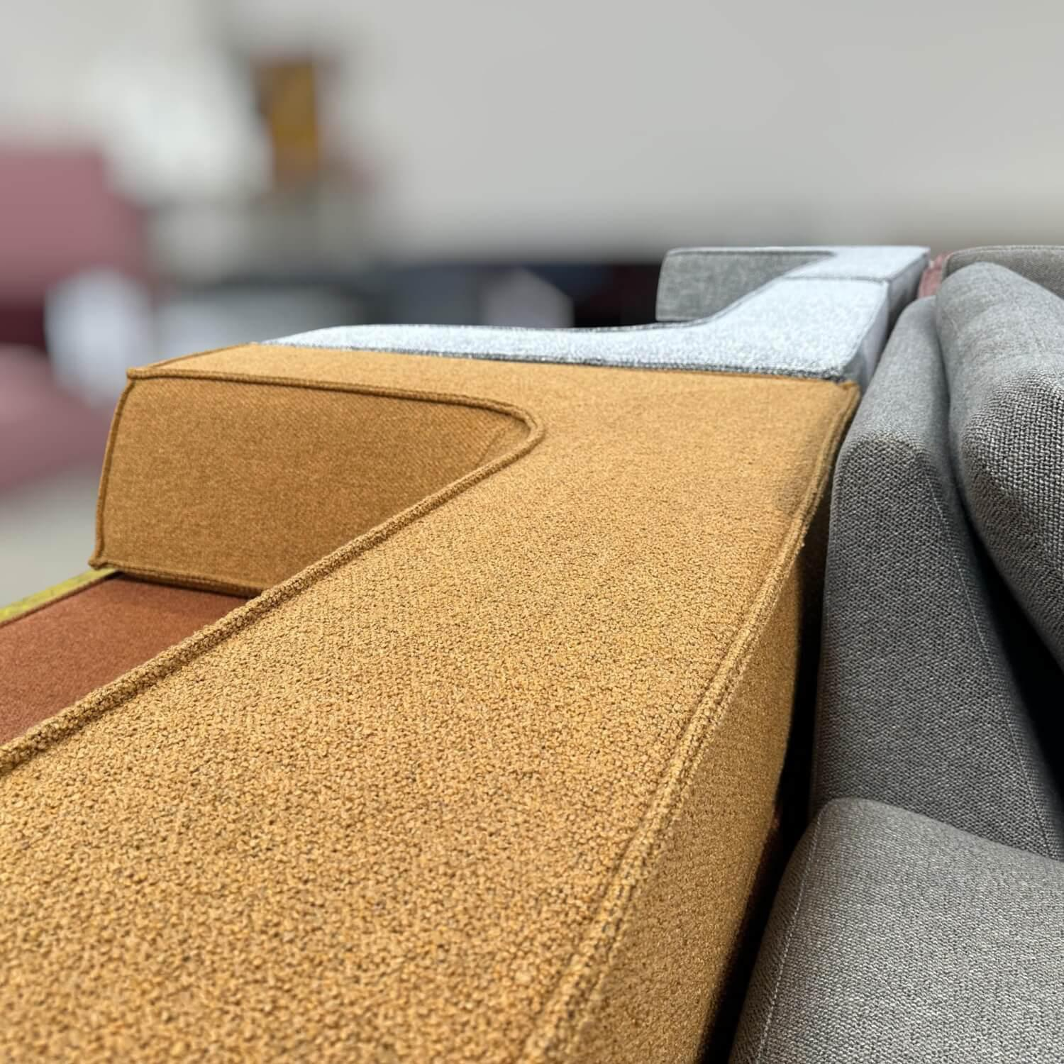 COR - Sofa Trio Stoff 8202 Rost Orange Und 8201 Safran Gelb Inklusive Gleiter - 4