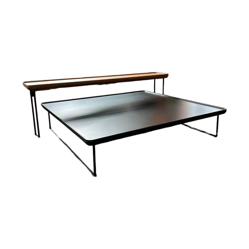 Cassina - 2er-Set Beistelltisch Torei Platte Amerikanischer Nussbaum Und Marmor Marquina Schwarz Gestell Metall Schwarz - 1