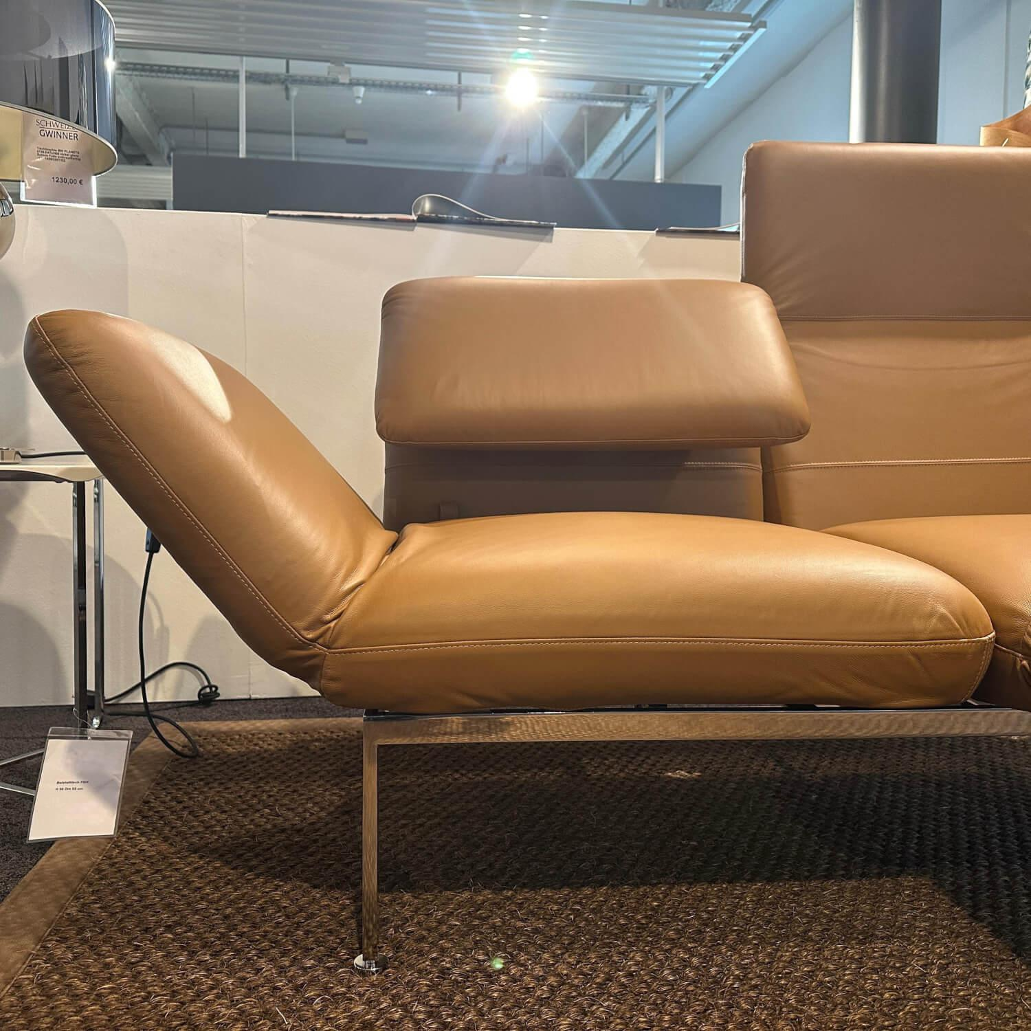 Brühl - Sofa Roro Small Classic Leder Lama 5669 45 Beige Braun Gestell Metall Verchromt Mit Klappbaren Armlehnen - 5