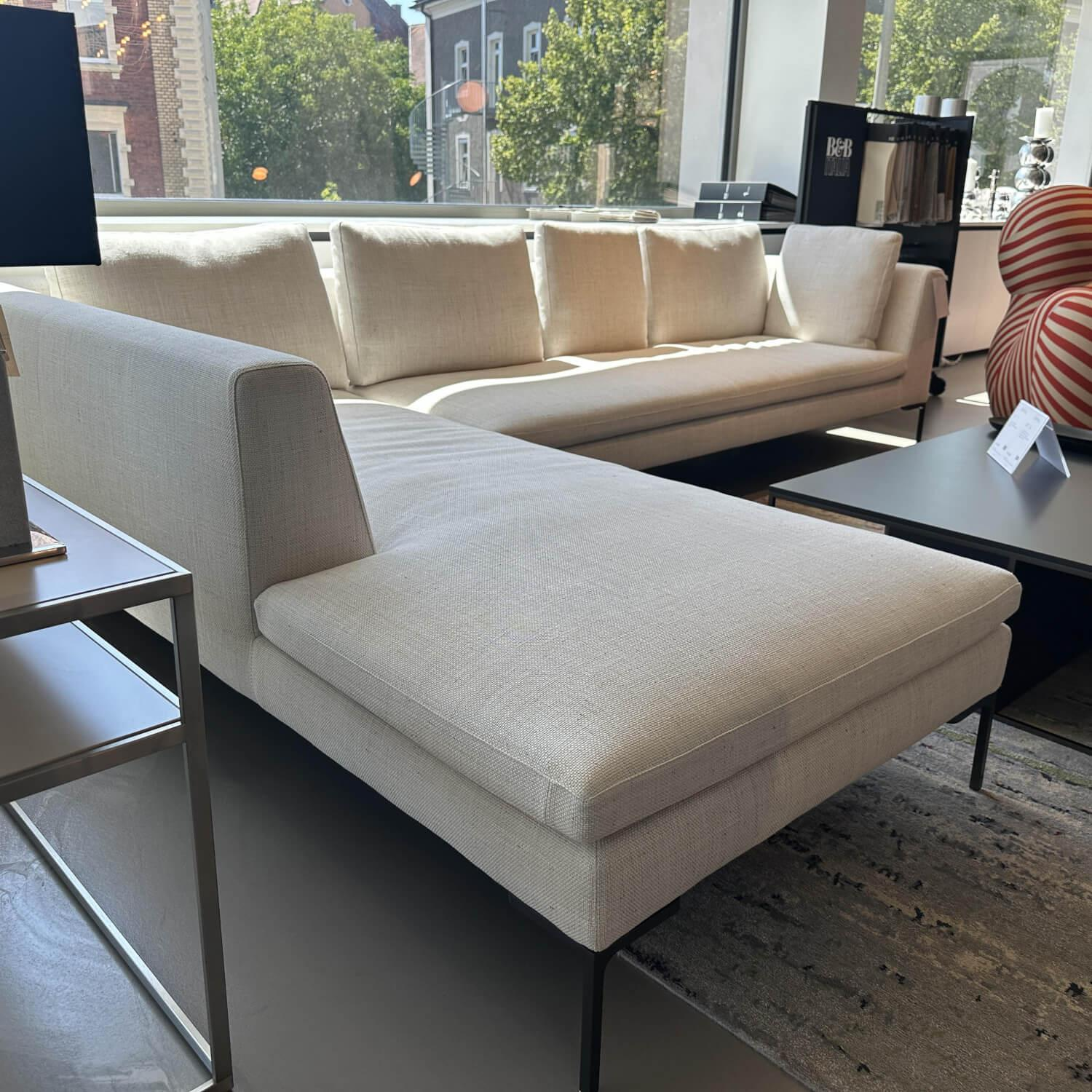 B&B Italia - Ecksofa Charles Stoff Spora 102 Bastfarben Beige Gestell Nickel Bronzefarbig Schwarz Lackiert Mit Kissen - 2