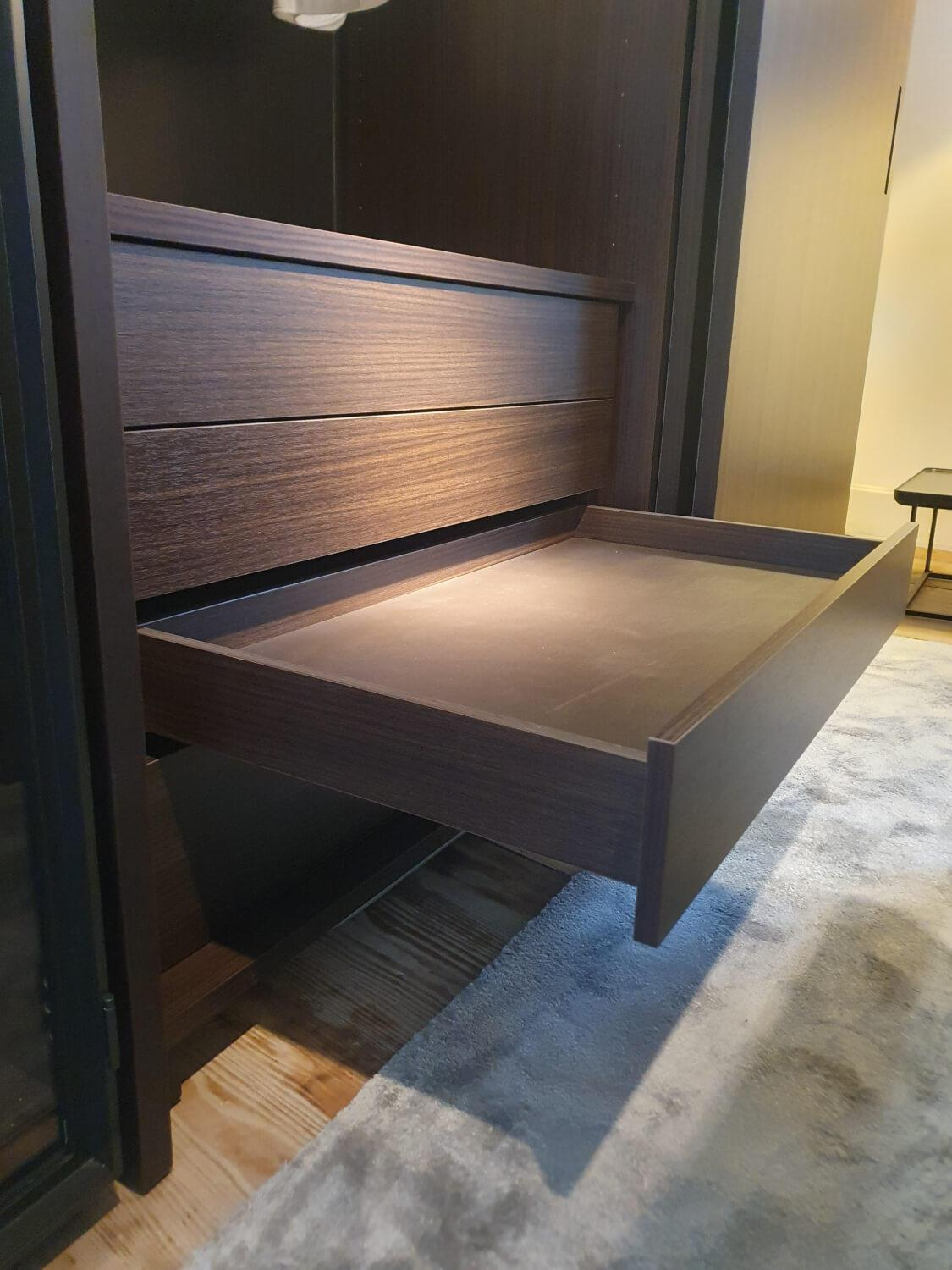 Porro - Schranksystem Storage Front Eucalyptus Furnier Korpus Melamin Eucalyptus - 5