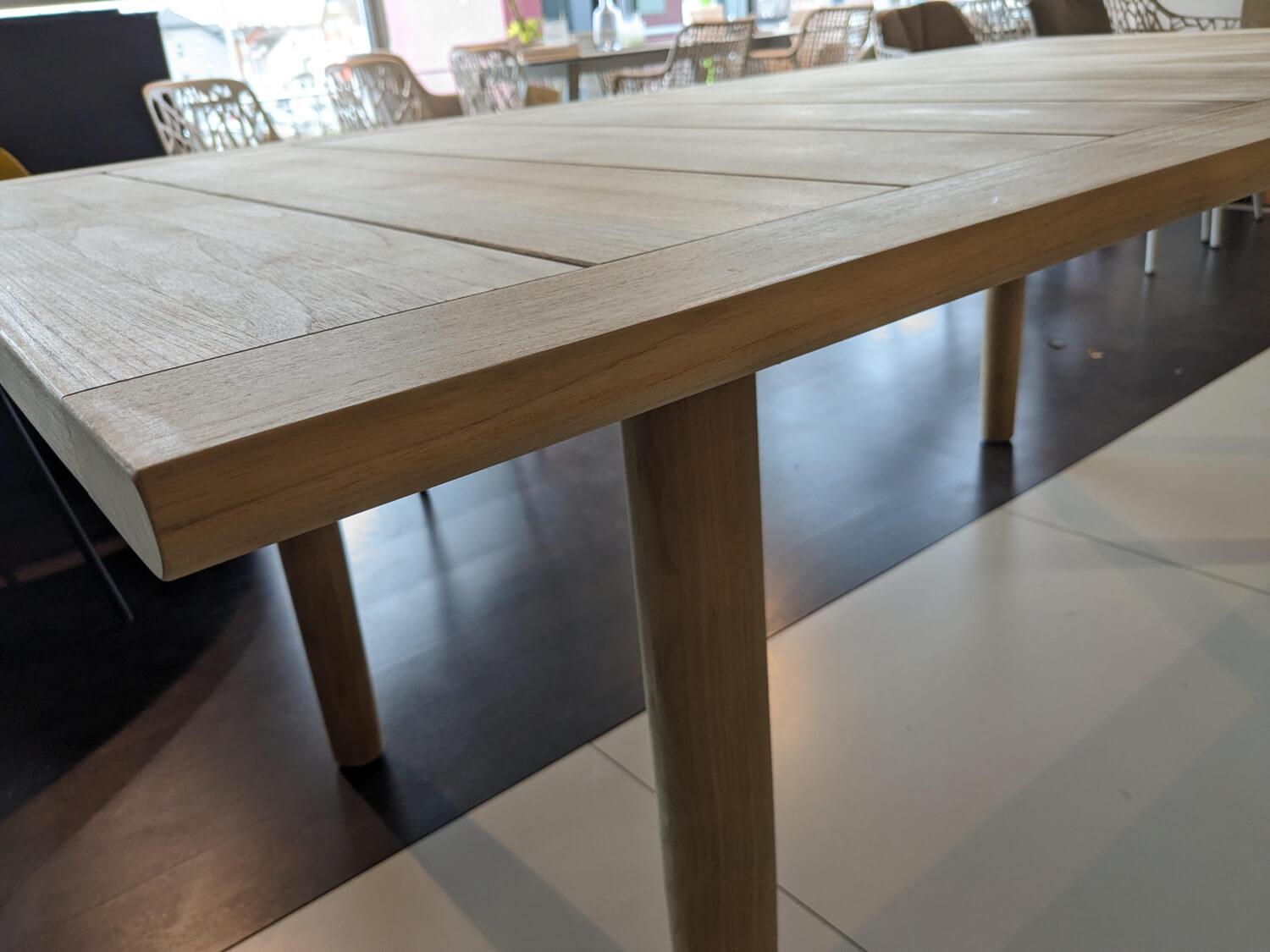 DEDON - Tisch Tibbo Outdoor Massivholz Teak 205 Geölt - 8