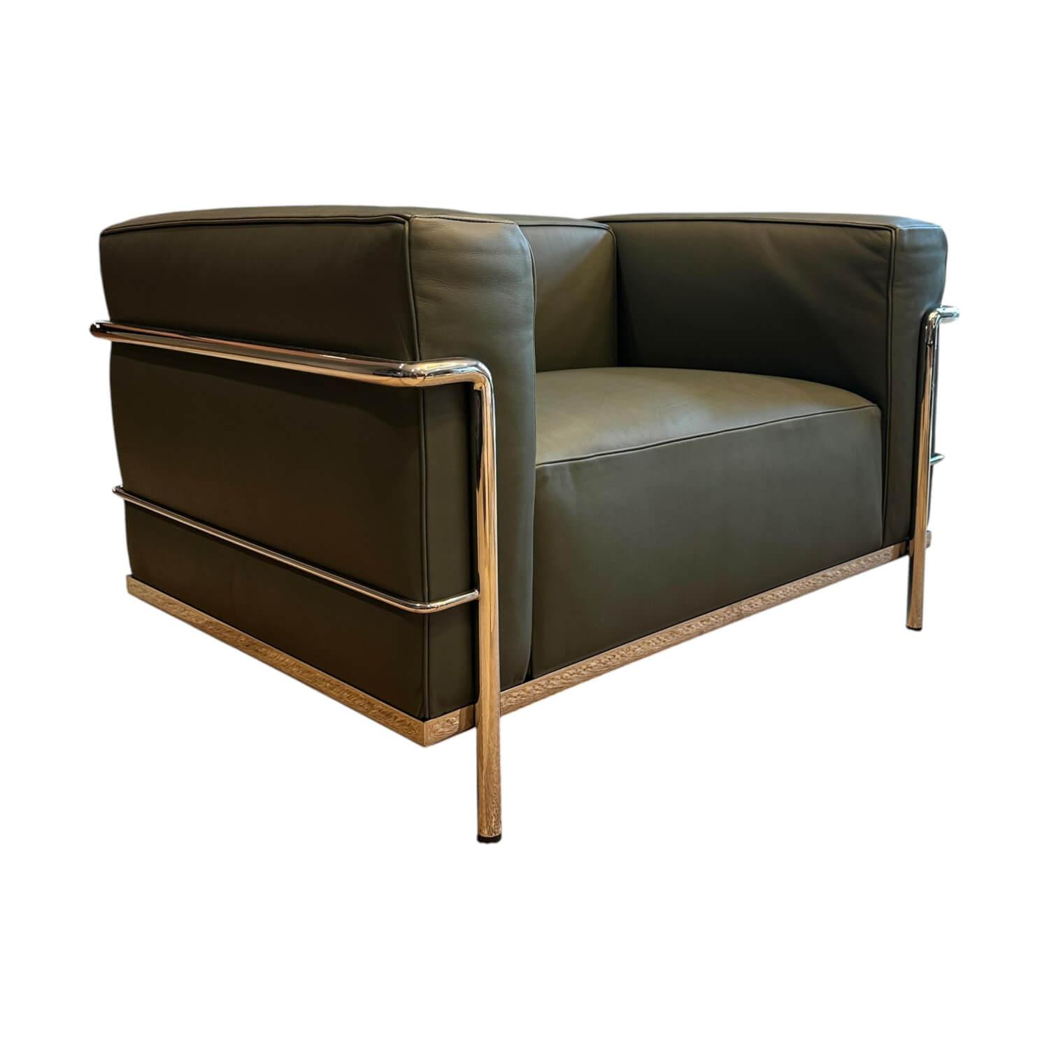 Sessel Modell 3 Leder Pelle Naturale ZZ 13Z365 Foresta Grün Gestell Metall Verchromt