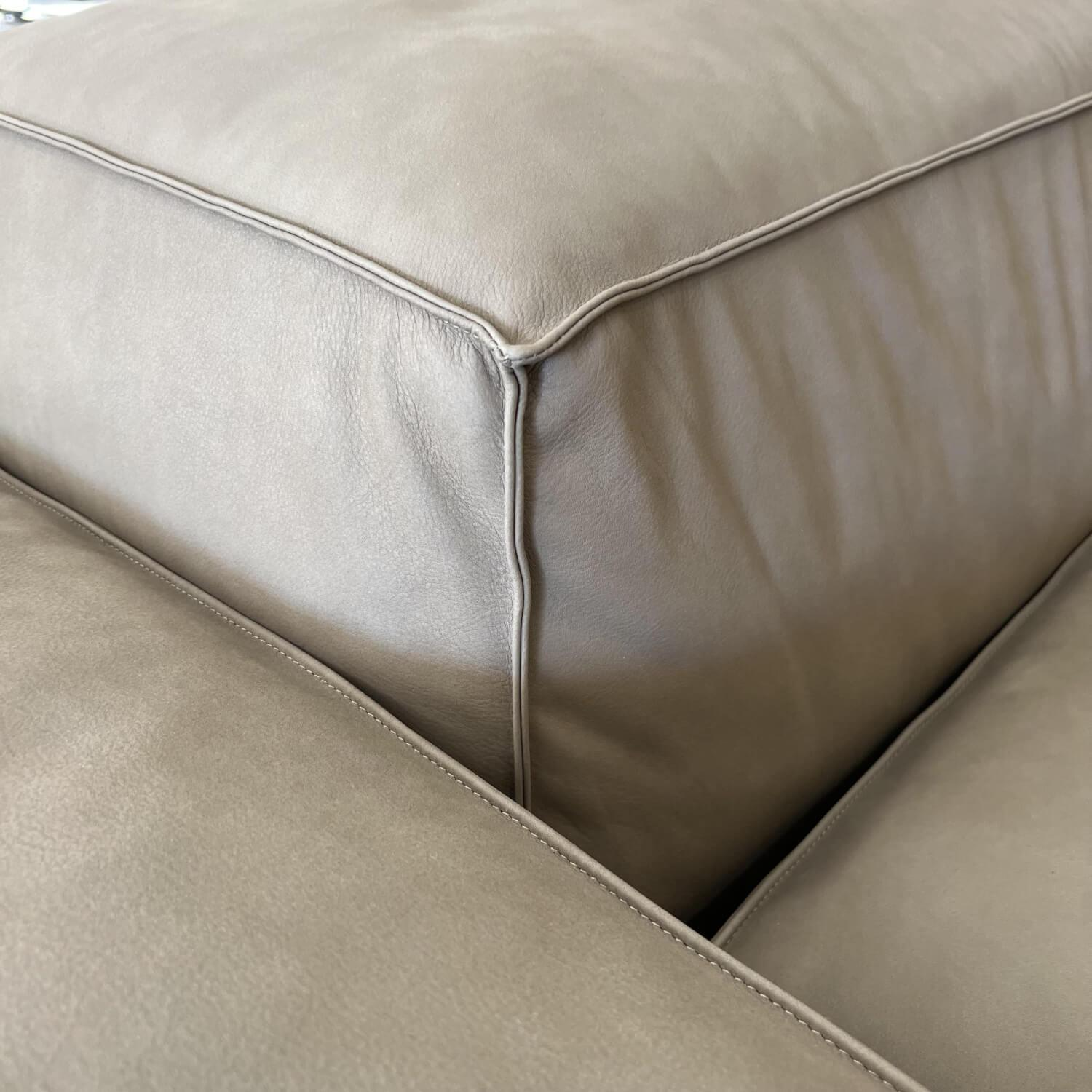 Living Divani - Sofa Extrasoft Leder Seta New Scotland Tortora 702 - 4