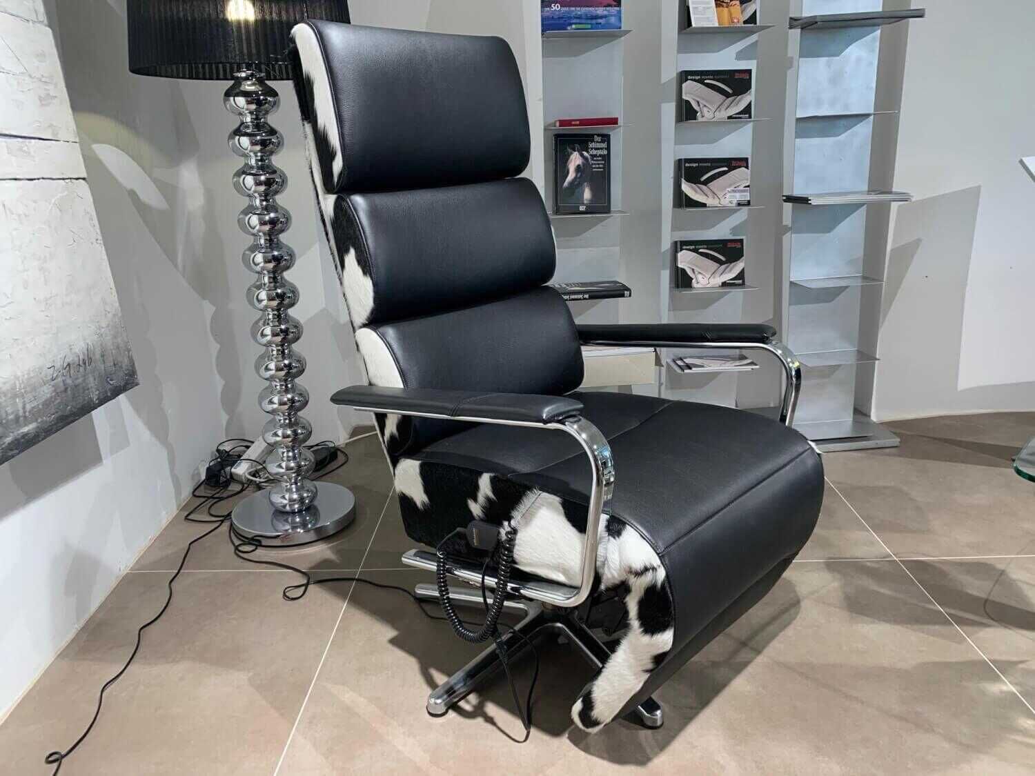 Strässle - Sessel Nico Leder Ambiente 70430 Ecru Gestell Glanzchrom mit elektrischer Verstellung - 1