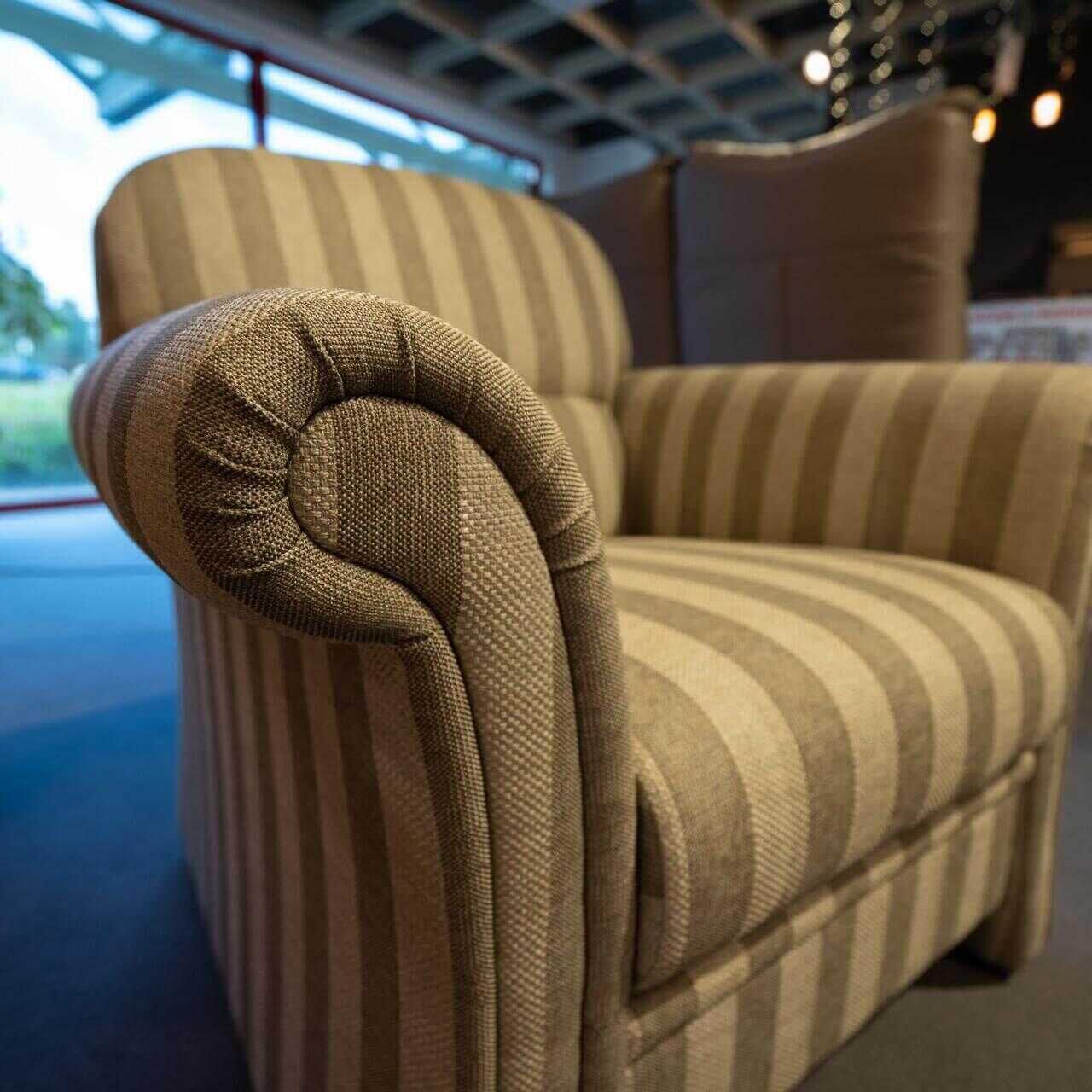Puhlmann - Sofa Capella Stoff Richmond 9-2075 Grau Mit Sessel Und Zierkissen - 4
