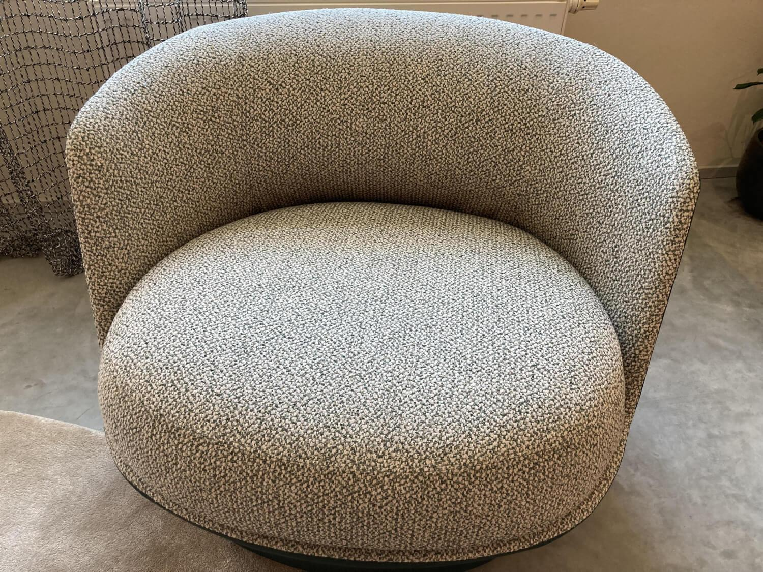 Giorgetti - Sessel 2er Set All Around Innen Stoff Cruise Melange Lagune Beige Grün Außen Leder Ottanio 9149 Grün Drehfuß Metall Bronze Lackiert - 3