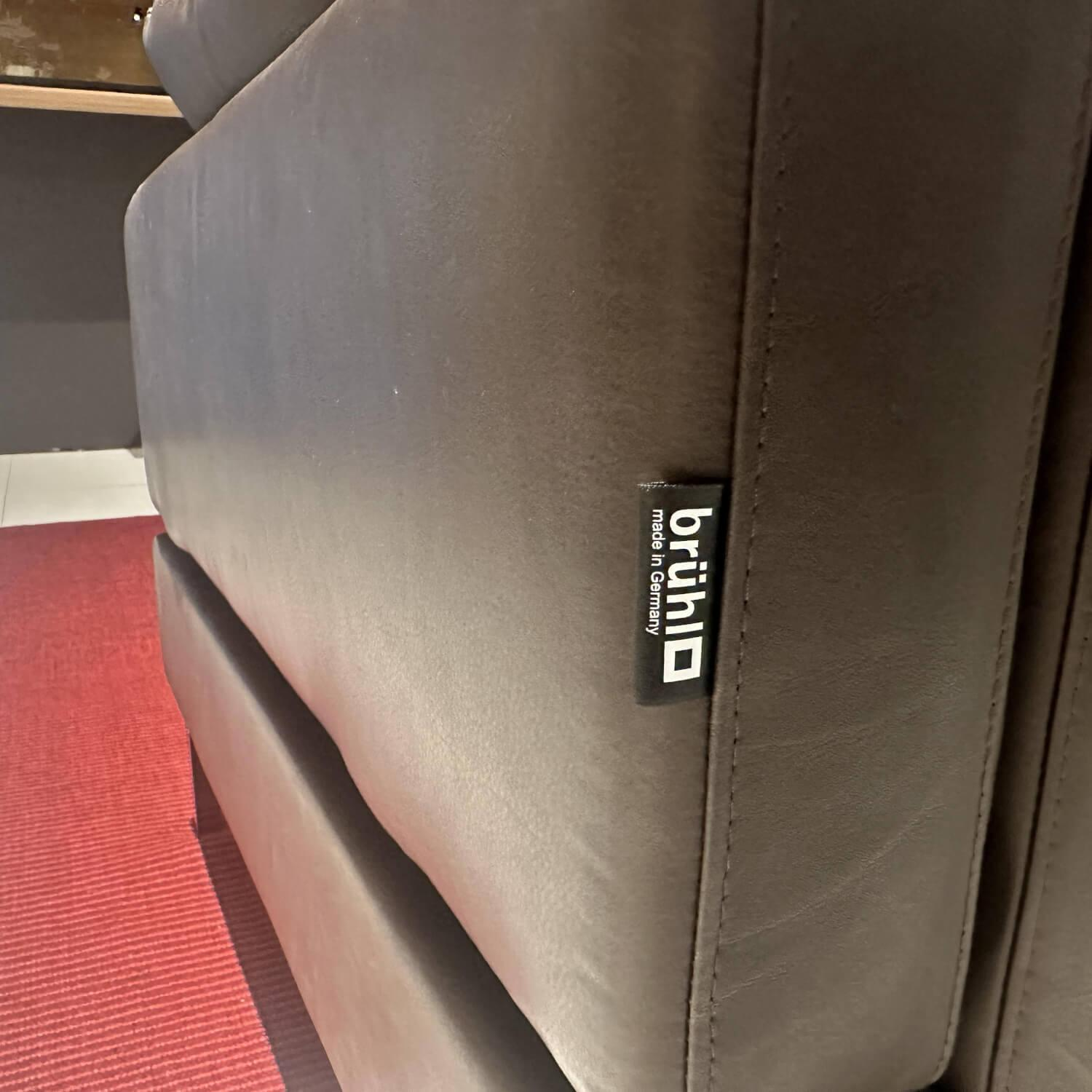 Brühl - Sofa Alba System M Leder 5669 0020 Lama Braun Winkelfuß Verchromt Glänzend Mit Kopfstützenbügel - 5