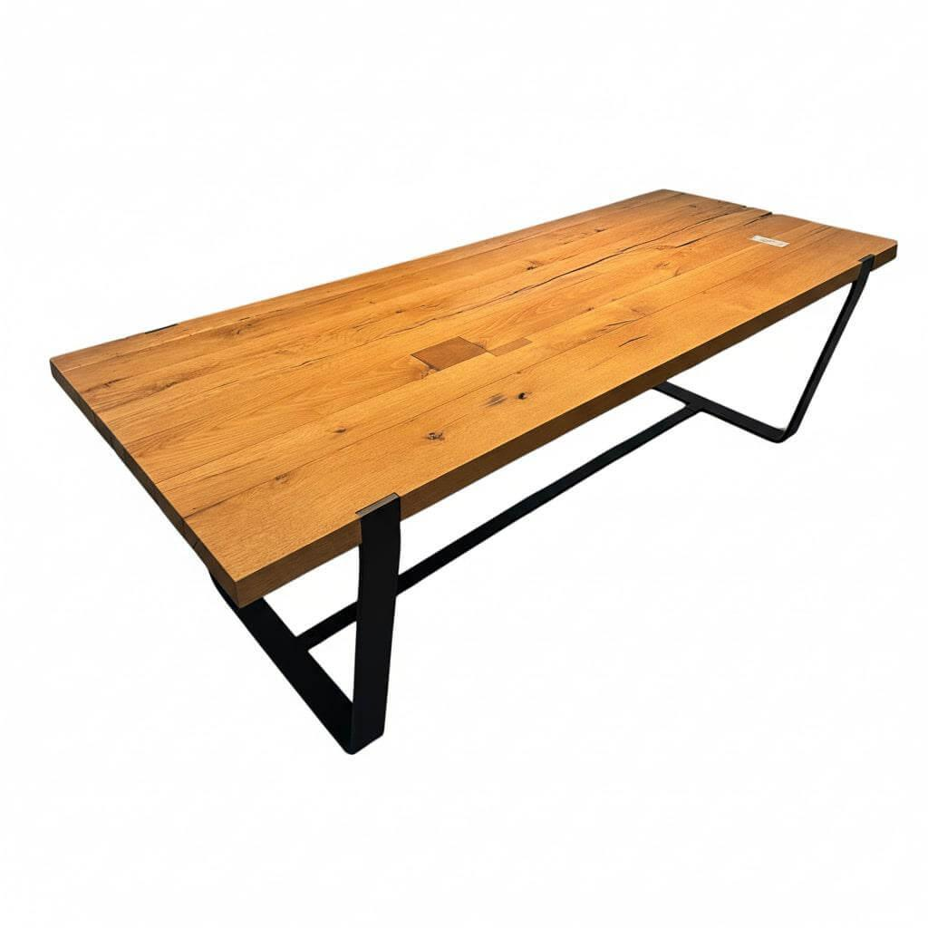 Janua - Esstisch Clamp Platte Eiche Altholz Natur Geölt Gestell Stahl RAL 9005 Tiefschwarz Schwarz Pulverbeschichtet - 1