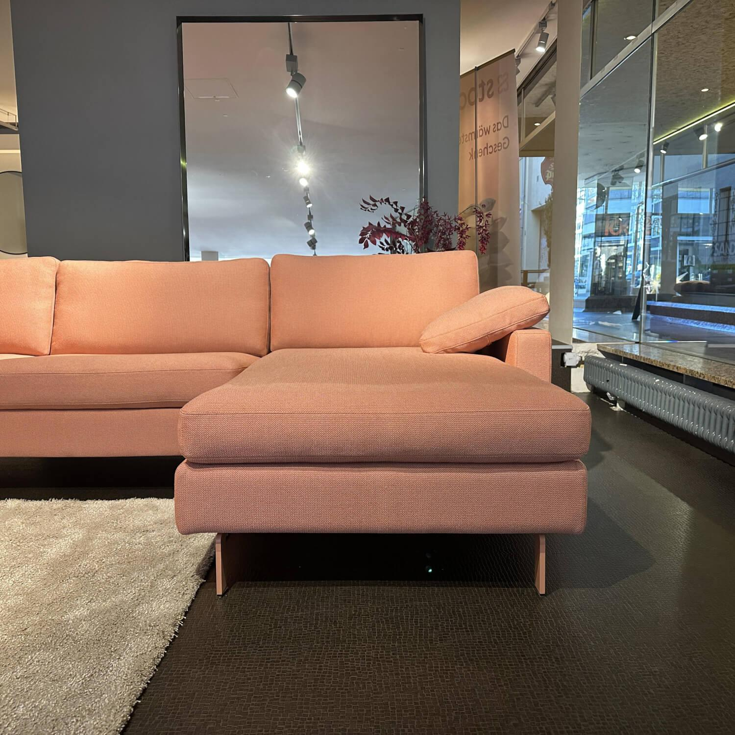COR - Ecksofa Stoff Grapefruit 10071 Rosa Füße Lack RAL 3012 Rosa Inklusive Armlehnkissen - 2