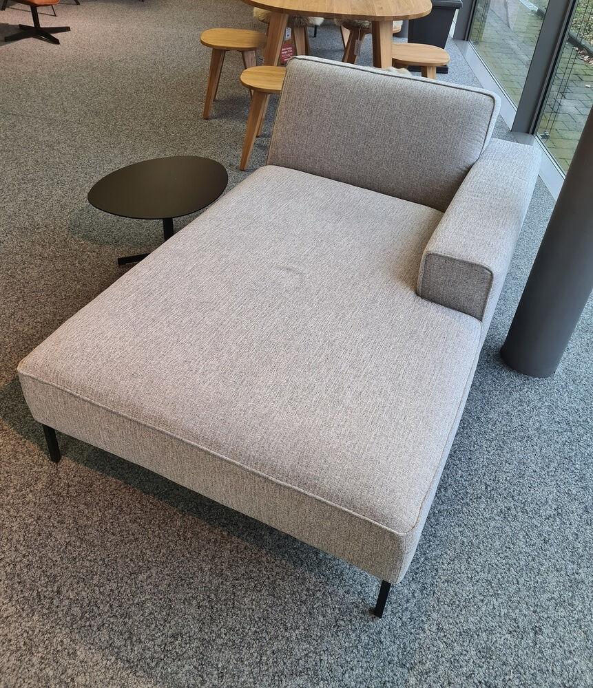 Sits - Sofa Morten Raumfreunde Stoff King 4 Light Grey Grau Metallfuß Schwarz - 2