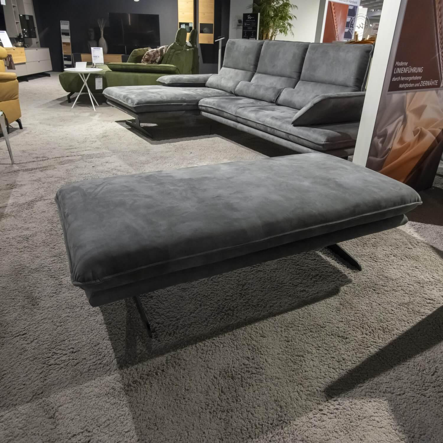 W. Schillig - Ecksofa Broadway Mit Hocker Stoff V5223 Elephant Grau Metallkufe Schwarz M99 - 5