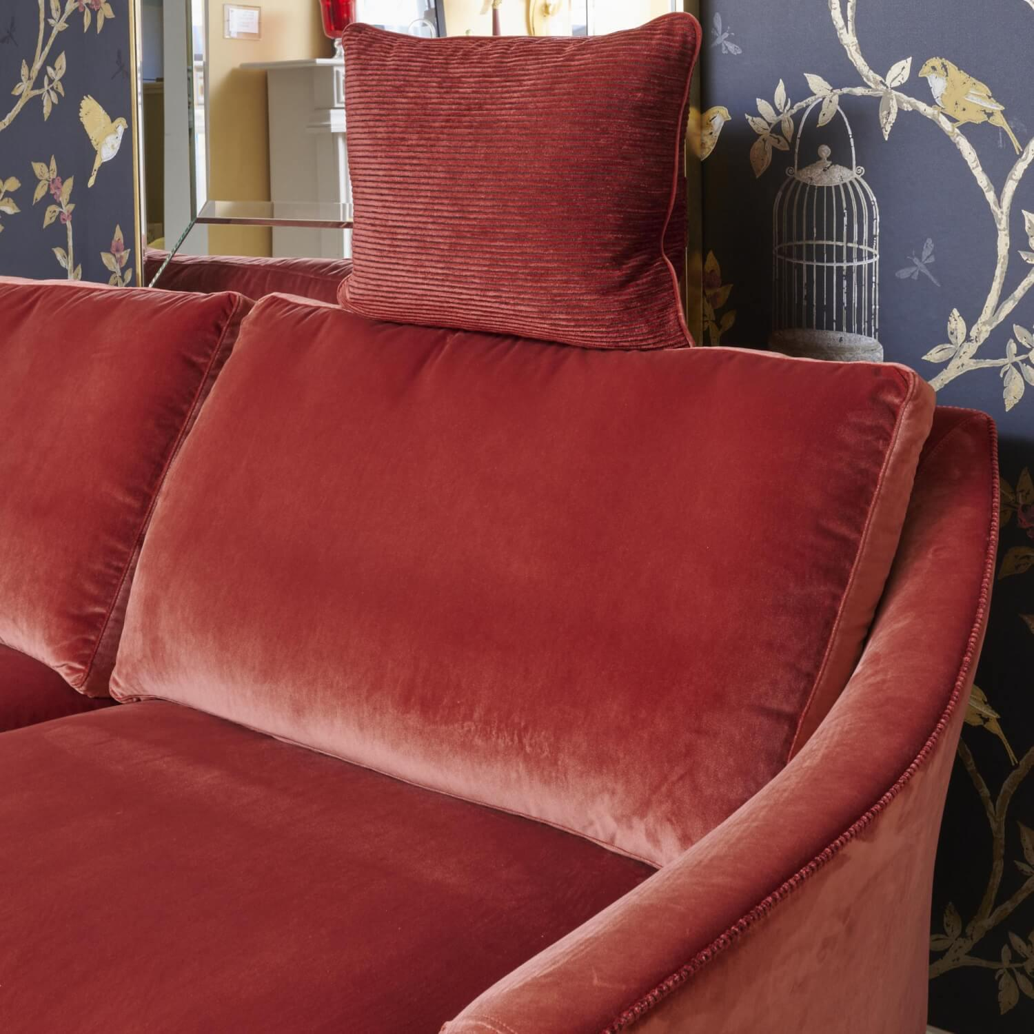 Bielefelder Werkstätten - Sofa Saloni 135 3001 Stoff City Velvet CA 7832 063 Mit Keder Füßen Schwarz Inklusive Kopfstütze Und Kissen - 2