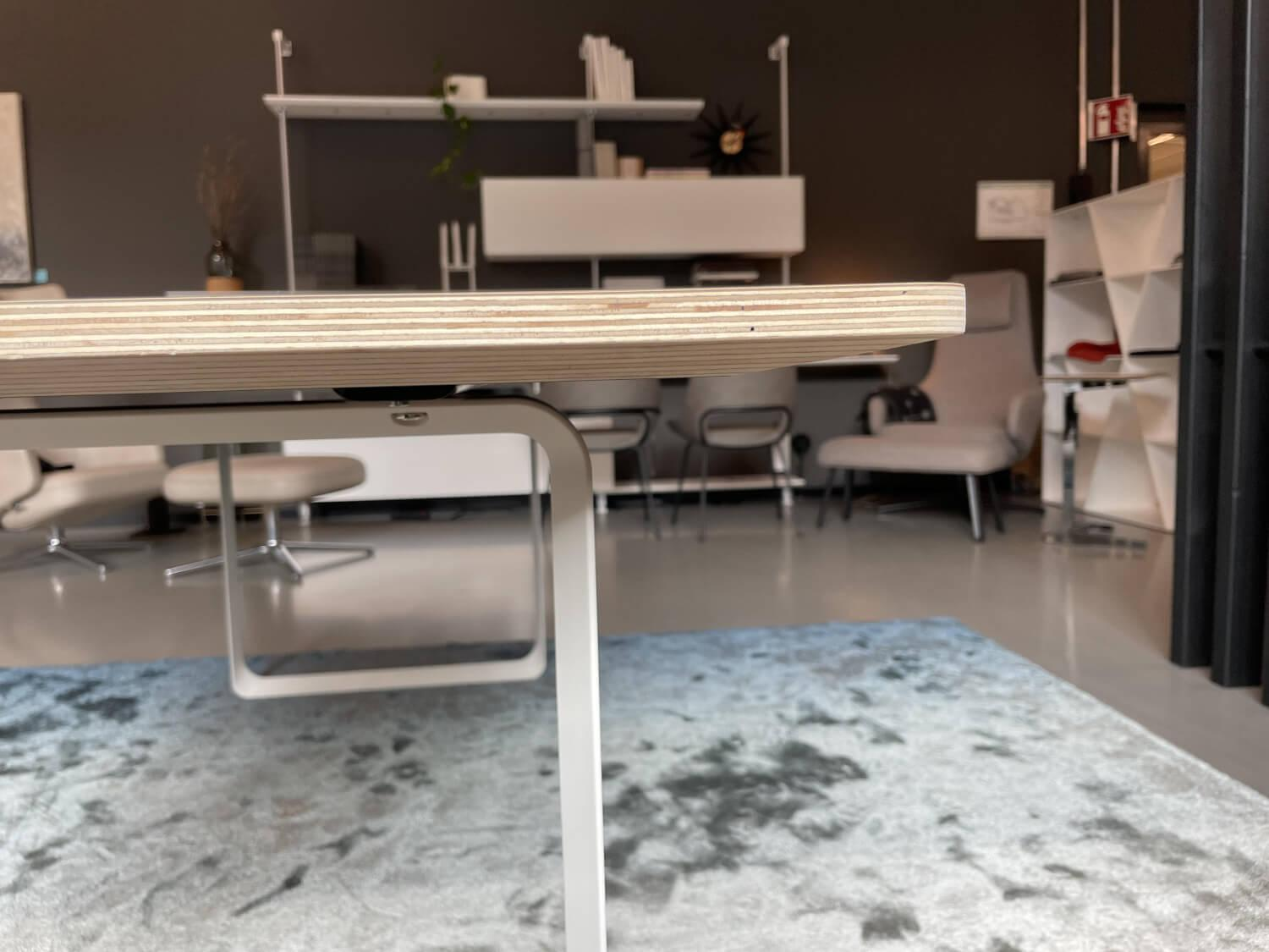 Muuto - Tisch 70/70 Laminat weiß Gestell Aluminium Weiß - 3