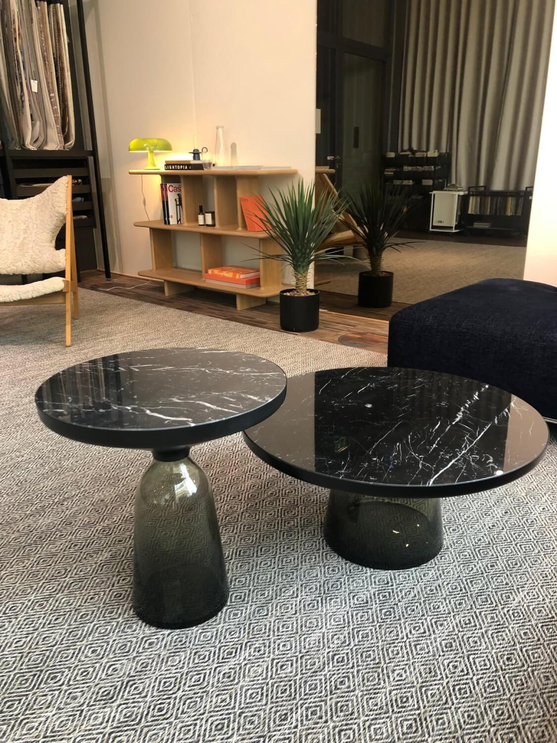 ClassiCon - 2er-Set Bell Coffee Table und Bell Side Table Marmor Nero Marquina Fuß Quarzgrau - 4