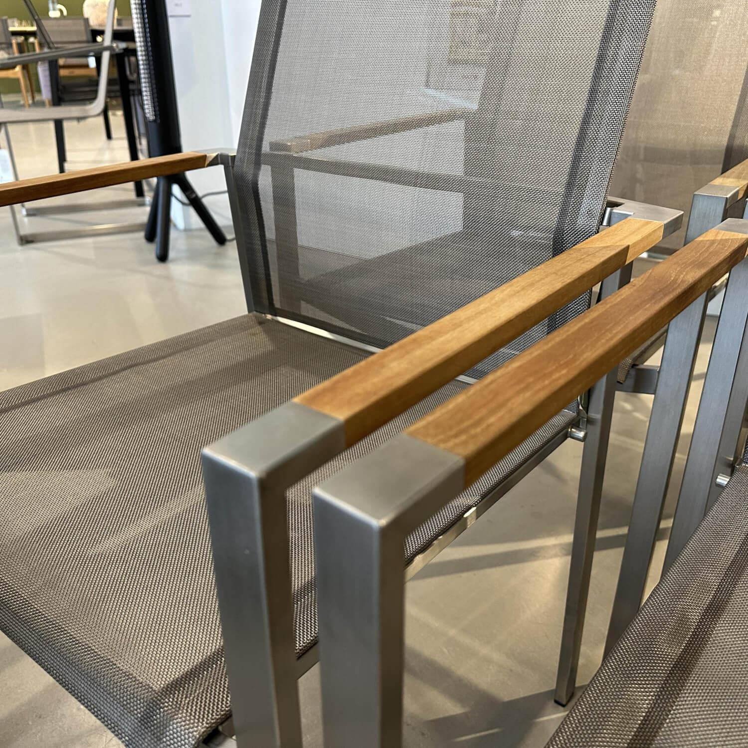 Barlow Tyrie - 6er Set Stapelstuhl Mercury Bespannung Sling Titanium Grau Gestell Edelstahl Mit Teakholz Armen - 7