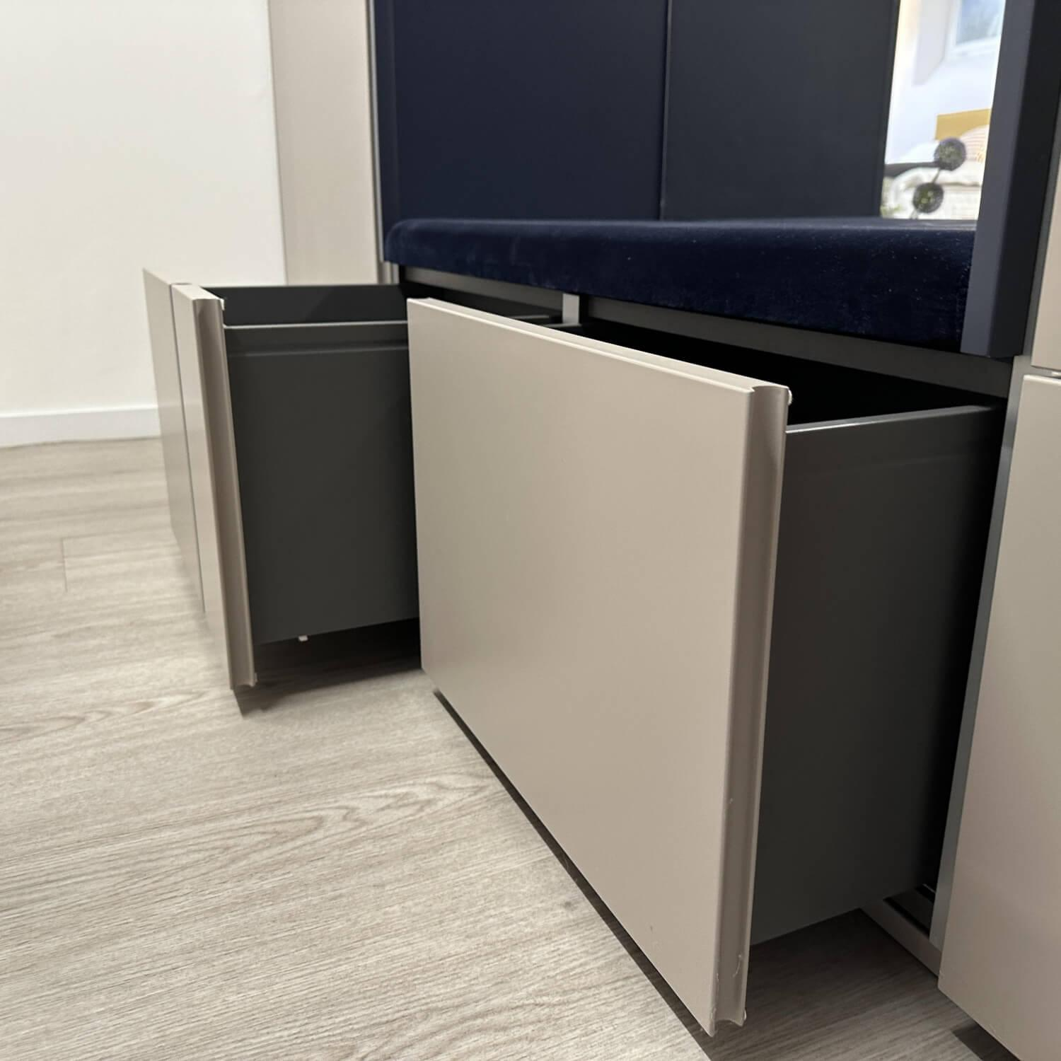 Schönbuch - Schrank Stripes Kieselstein 59 Grau Und Nachtblau 51 Blaugrau Lackiert Sitzbankpolster Nachtblau - 13