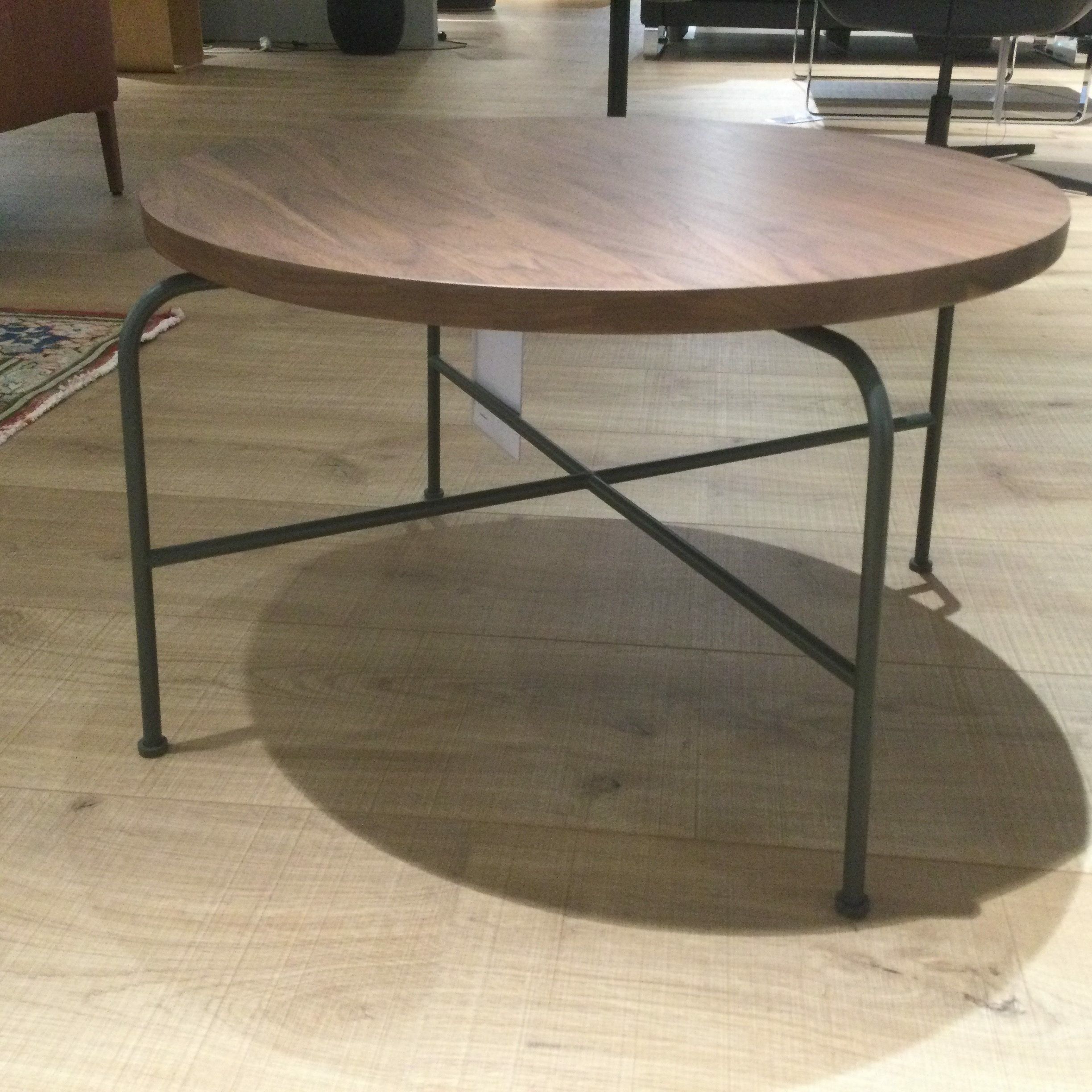 Rolf Benz - Couchtisch 947-353 Platte Nussbaum Massiv Gestell Metall Lackiert Umbragrau  - 4