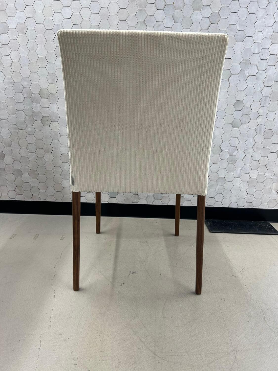 Walter Knoll - 4er Set Stuhl Jason Lite 1900 Stoff Phlox 213 Creme Beige Gestell Nussbaum Mit Splintanteil Inklusive Teflongleiter - 4