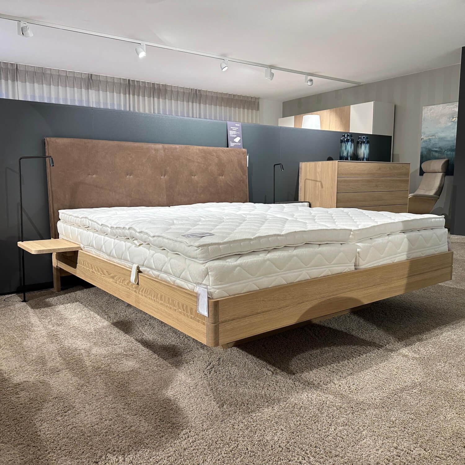 Team 7 - Bett Float L7 Kopfteil Naturleder 77720 Umbra Braun Gestell Eiche Weißöl Inklusive Matratzen Und Topper - 9