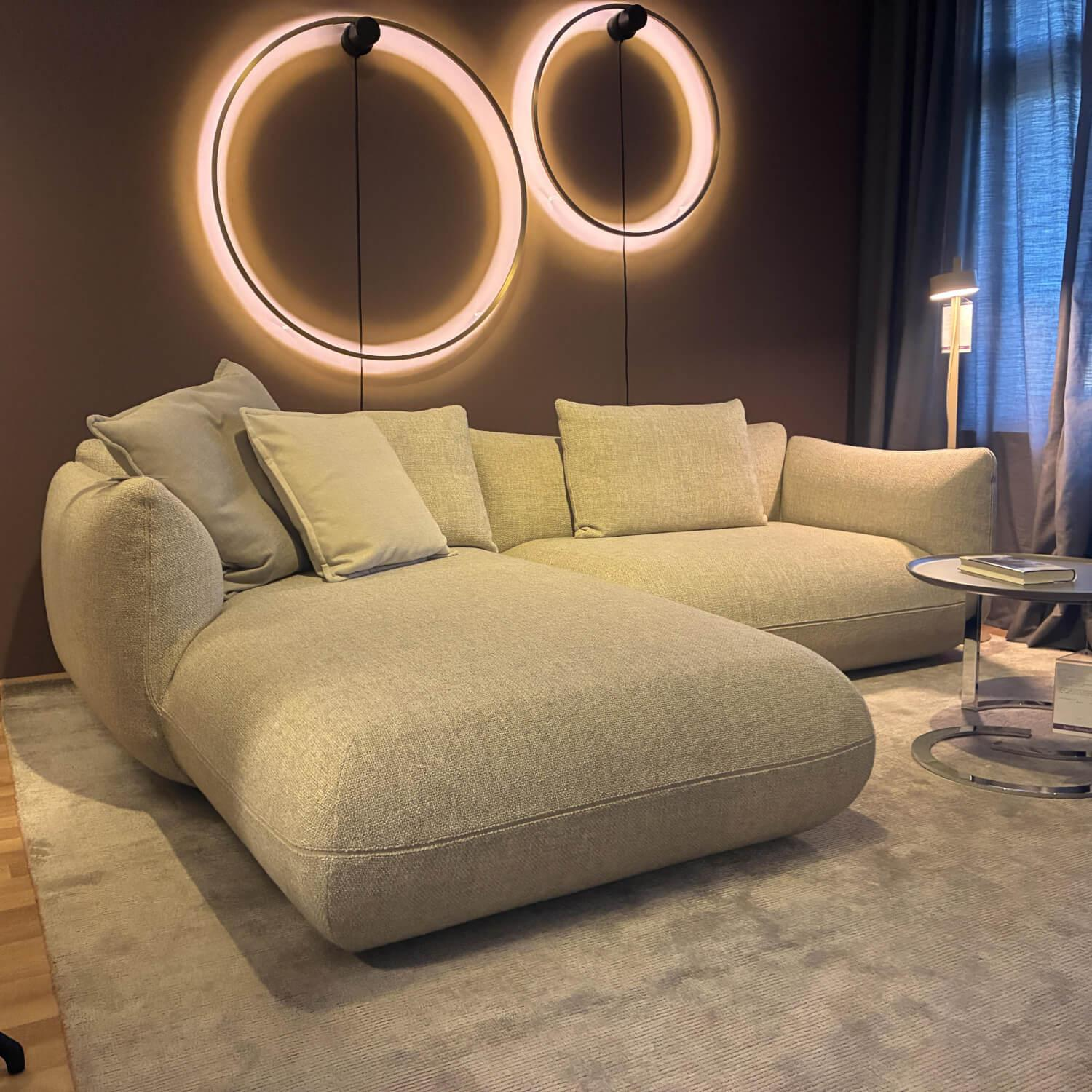 COR - Sofa Jalis Stoff 8251 Natur Beige Nahtband Stoff 5090 Sand mit 2 Kissen - 2