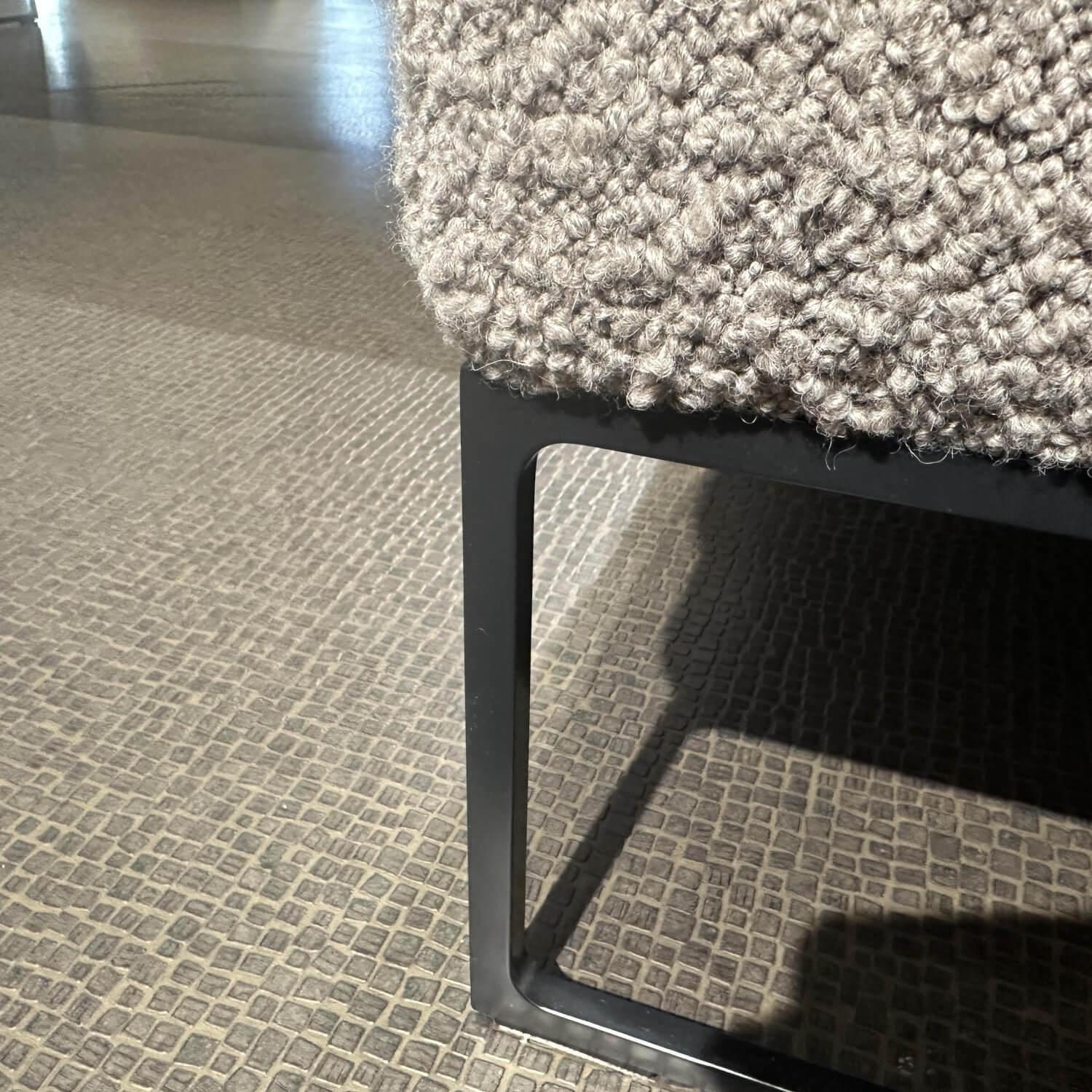 COR - Ecksofa 148010 Mell Lounge Stoff 14002 Hellgrau Grau Metallgestell Schwarz Mit Rückenkissen - 6