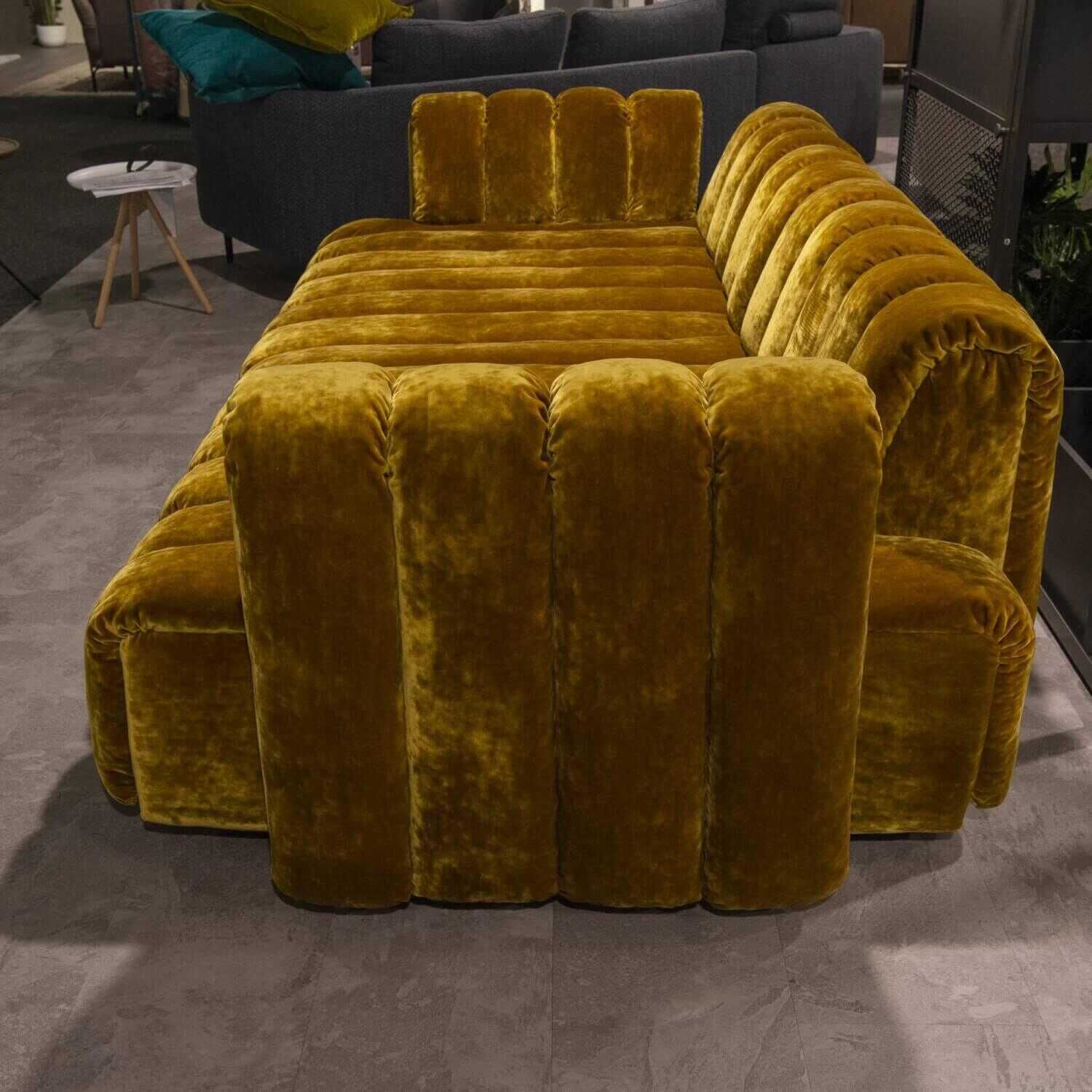bretz-sofa-moonraft-stoff-9675-hochflor-velours-farbe-marigold-fu-C3-9F-kunststoffgleiter-schwarz-afd437e08b7a Bretz - Sofa Moonraft Stoff 9675 Hochflor Velours Farbe Marigold Fuß Kunststoffgleiter Schwarz - 4