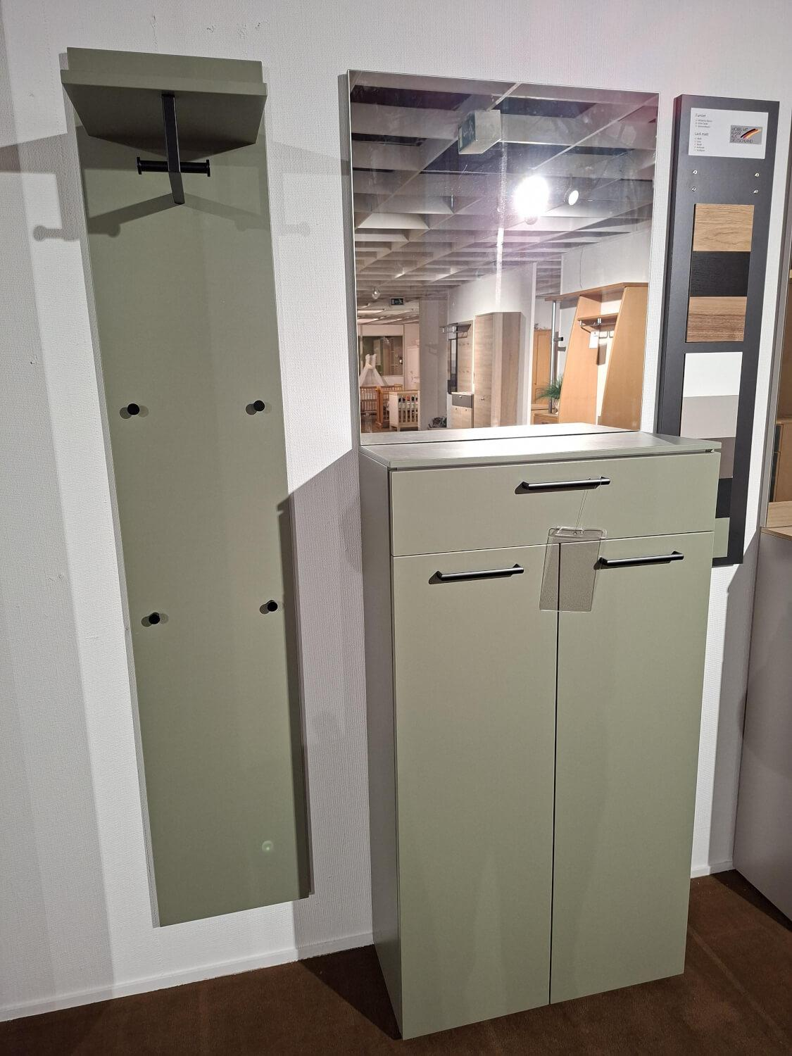 Wittenbreder - Garderobe Palma 11 Lack Schilfgrün Metall Schwarzmatt Kommode Spiegel Paneel - 3