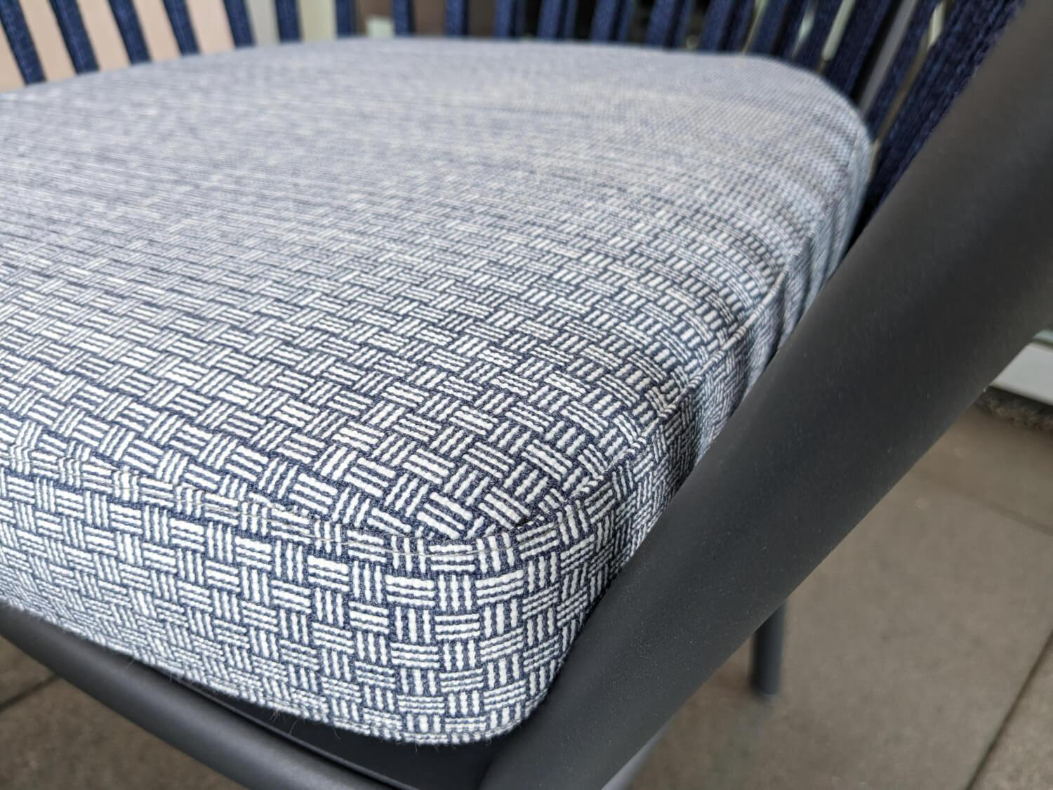 Fast - Outdoor table group Play dark blue powder-coated with lounge chair Ria - 7