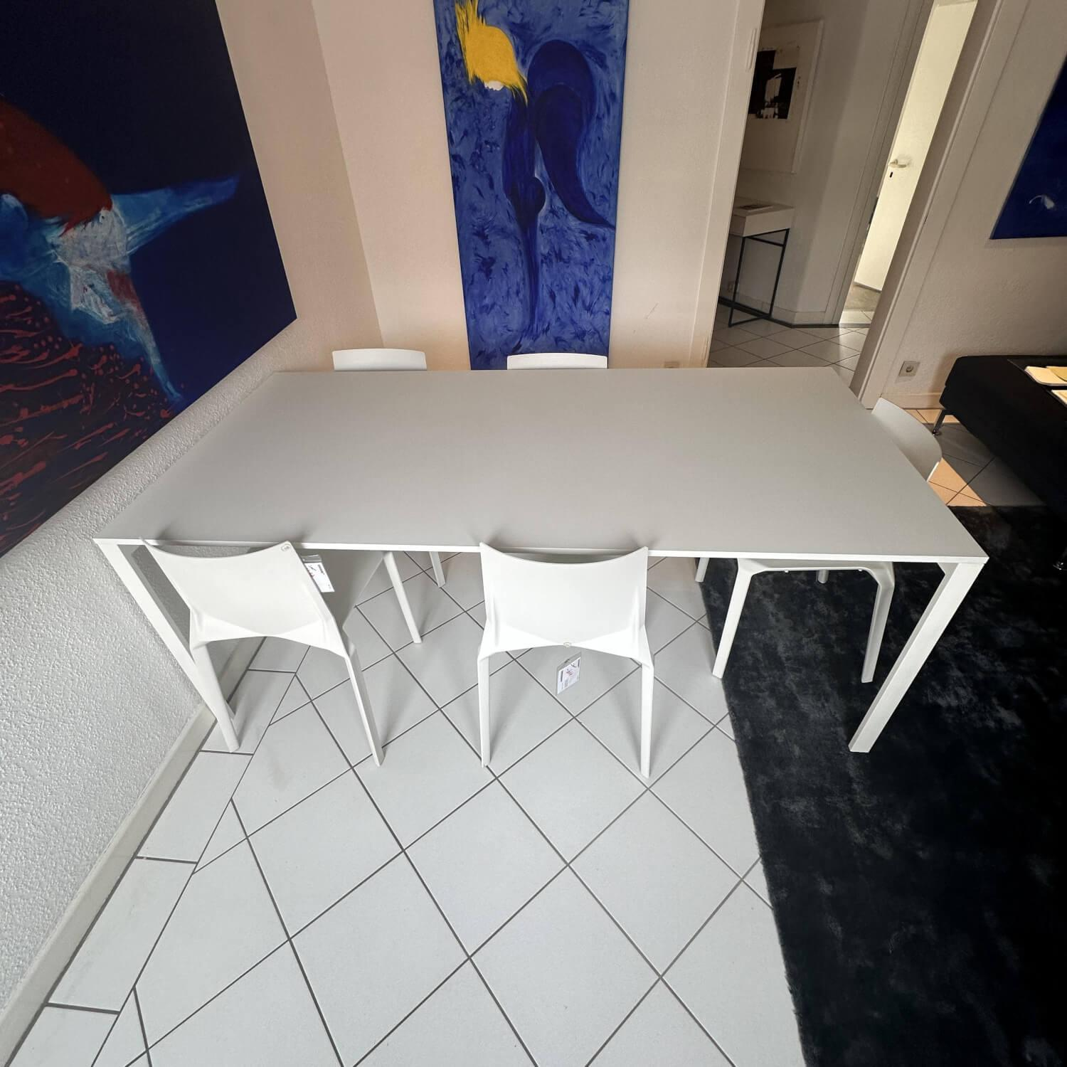 Kristalia - Essgruppe Be Easy Platte Fenix White Kos Beine Stahl Lackiert White Kos 0032 Mit 5 Stühlen Plana Sedia Weiss - 7