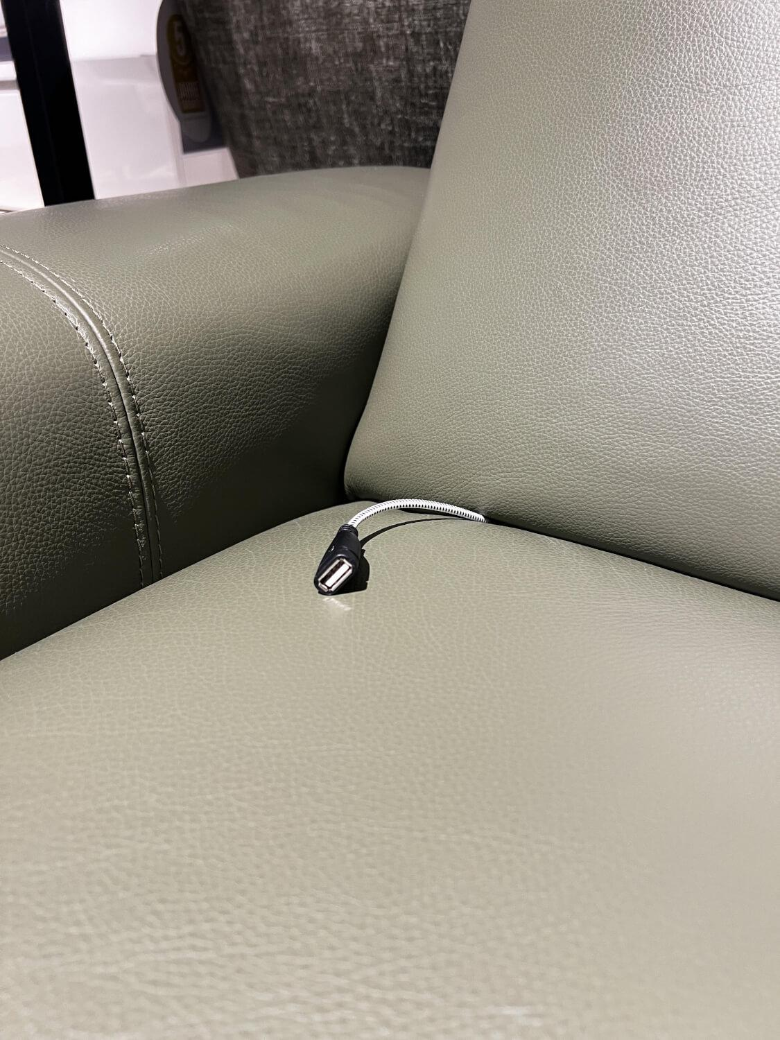 WK Wohnen - Sofa WK 670 Volluto Leder Montana Olive Grün Metallfüße Schwarz - 7