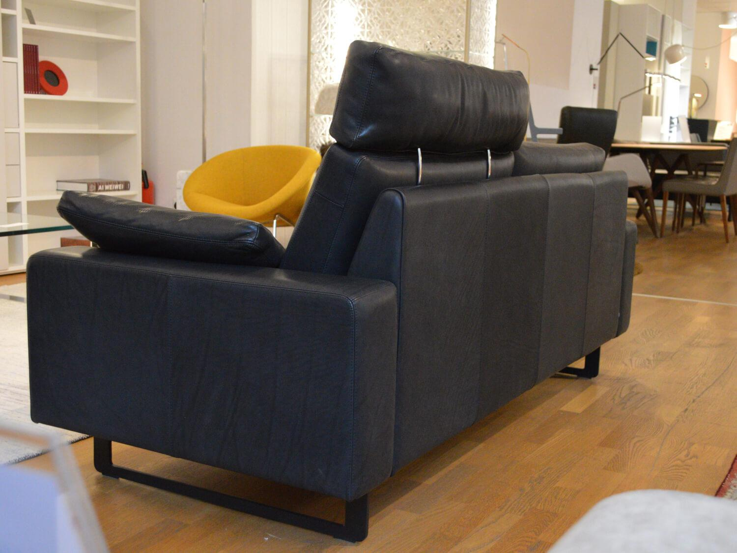 COR - Sofa Conseta 87 Bodenfrei Leder 913 Puro Schwarz mit 2 Kissen und Kopfstütze - 3