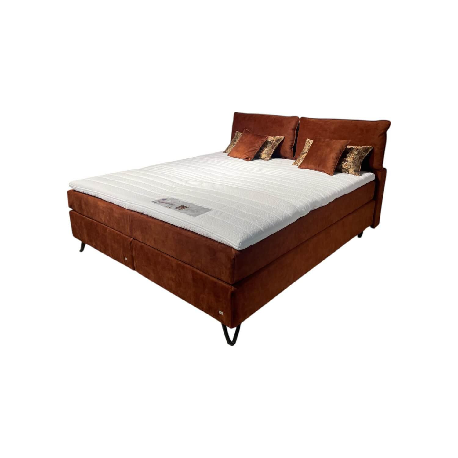 RUF Betten - Boxspringbett Cushido ALX R Stoff 07909 Rot Braun Fuß Mattschwarz Inklusive Kissen - 1