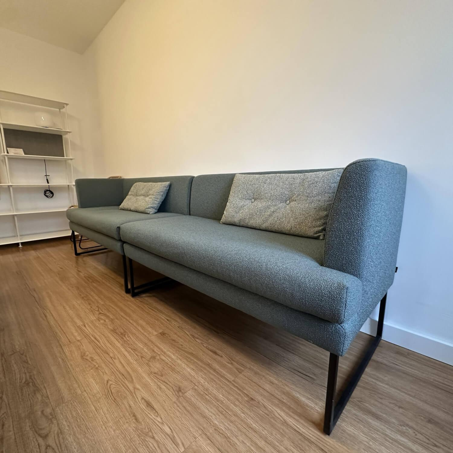 Signet - 2er-Set Bank Gilbert 135 Stoff Tessin Lagoon Blau Kufe Metall Schwarz Pulverbeschichtet Inklusive Kissen - 3