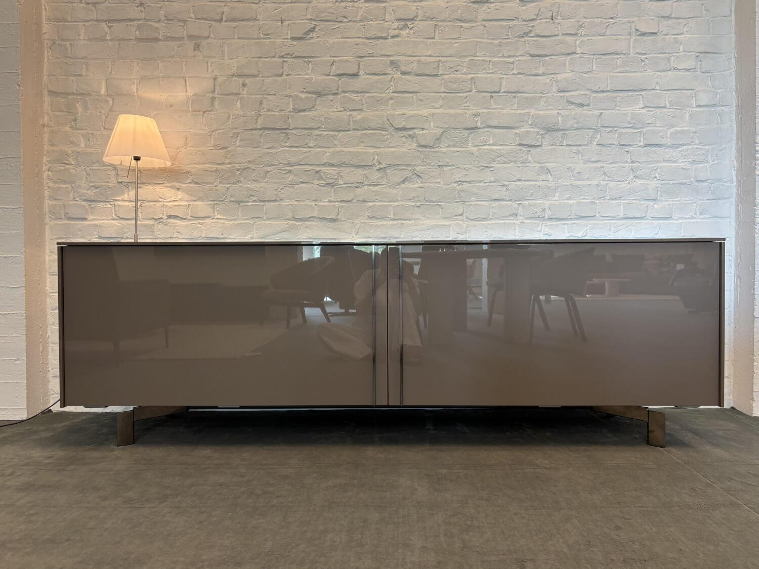 Molteni & C - Sideboard Pass-Word Außen Lack Hochglanz Dolomitgrau Grau Braun Innen Zeder Natur Füße Metall Poliert - 4